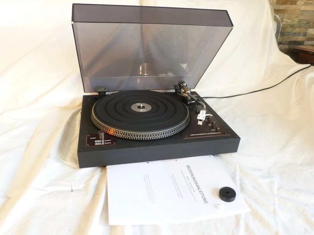 Nikko - Transonic P-50 Speed Direct-Drive Semi-Automatic Turntable