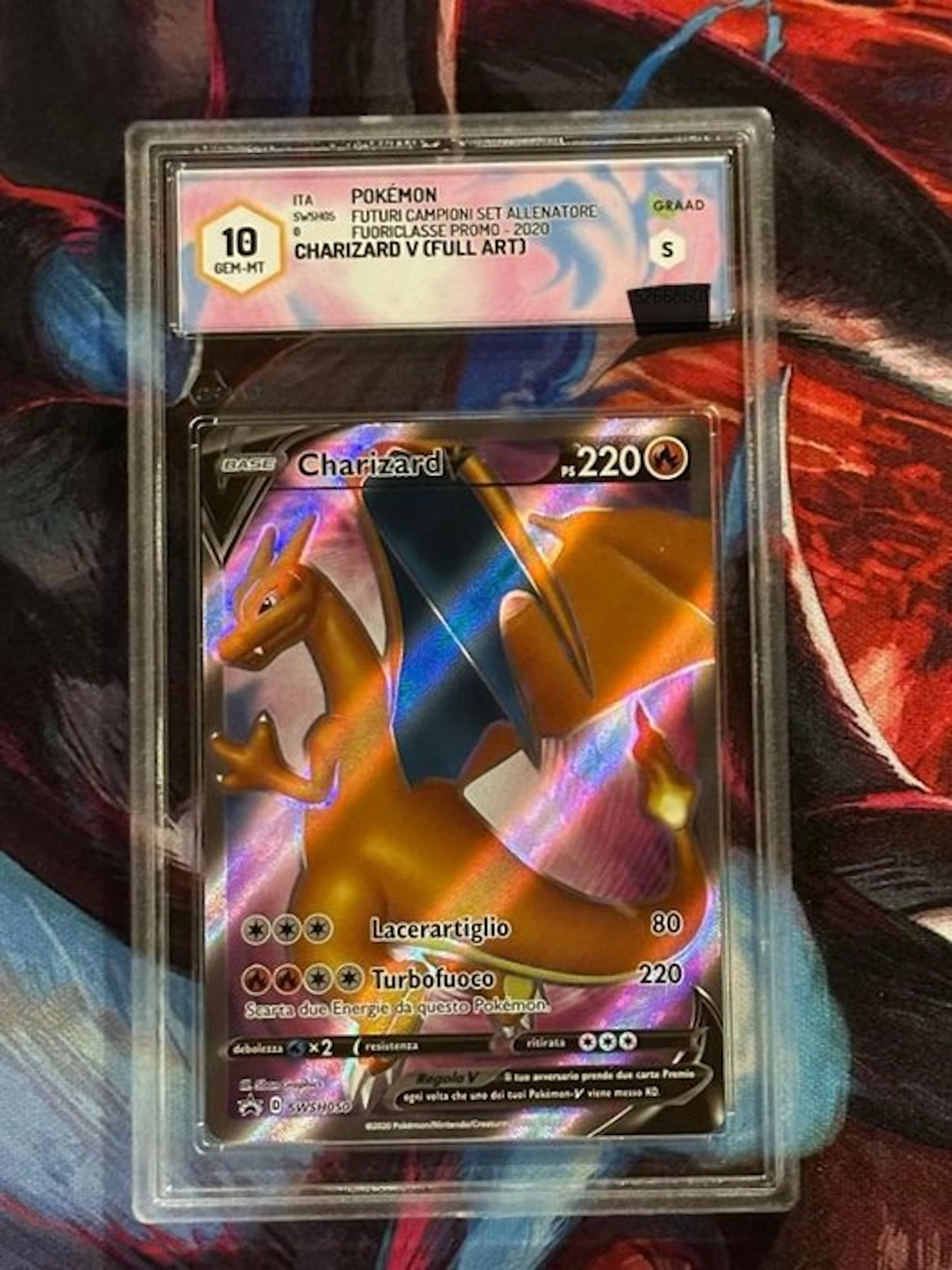 Pokémon Graded card - Charizard SWSH050 Full art