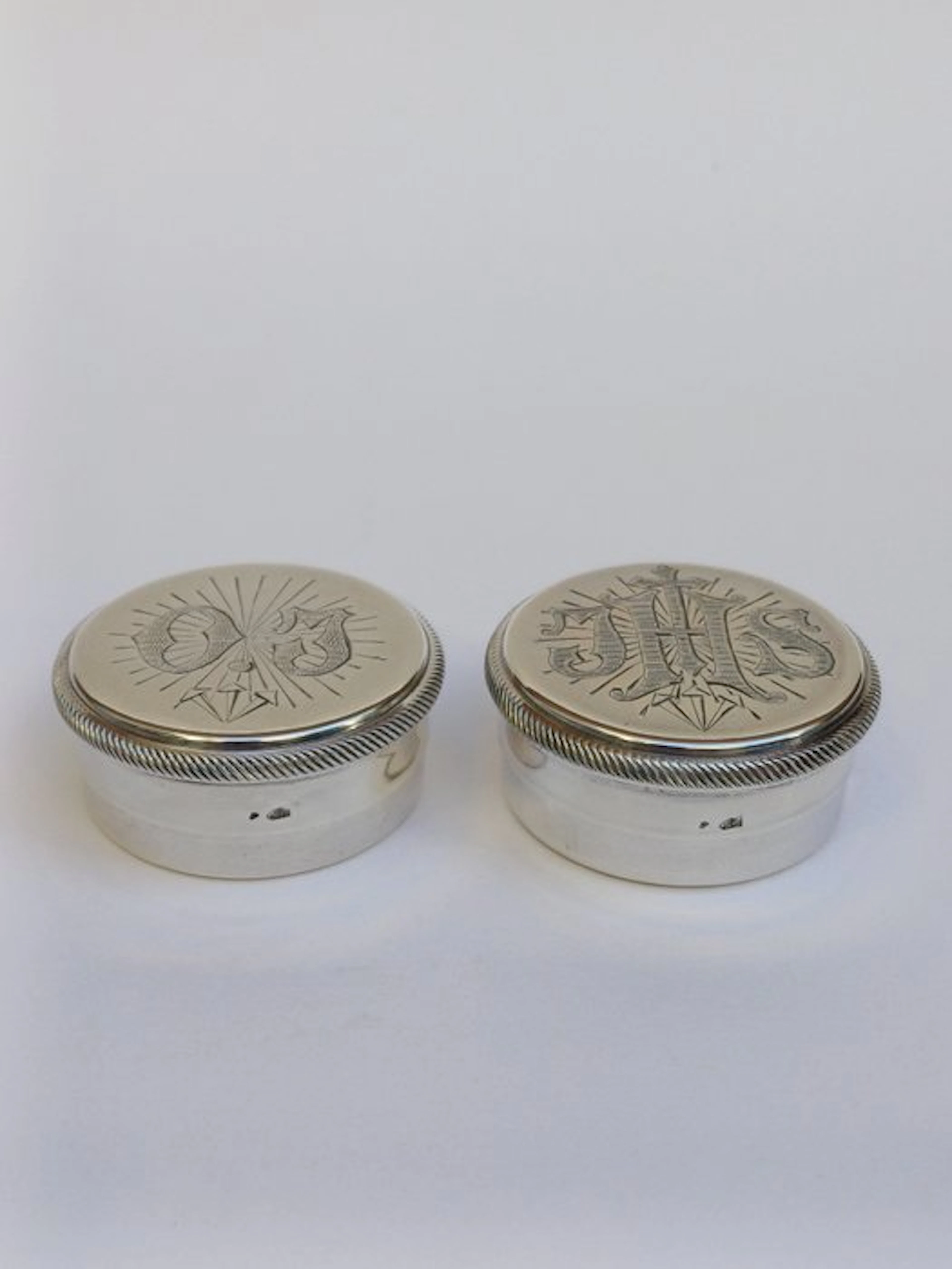 Pyxis / Chrismale / Control Kit (2) - Antique - .800...