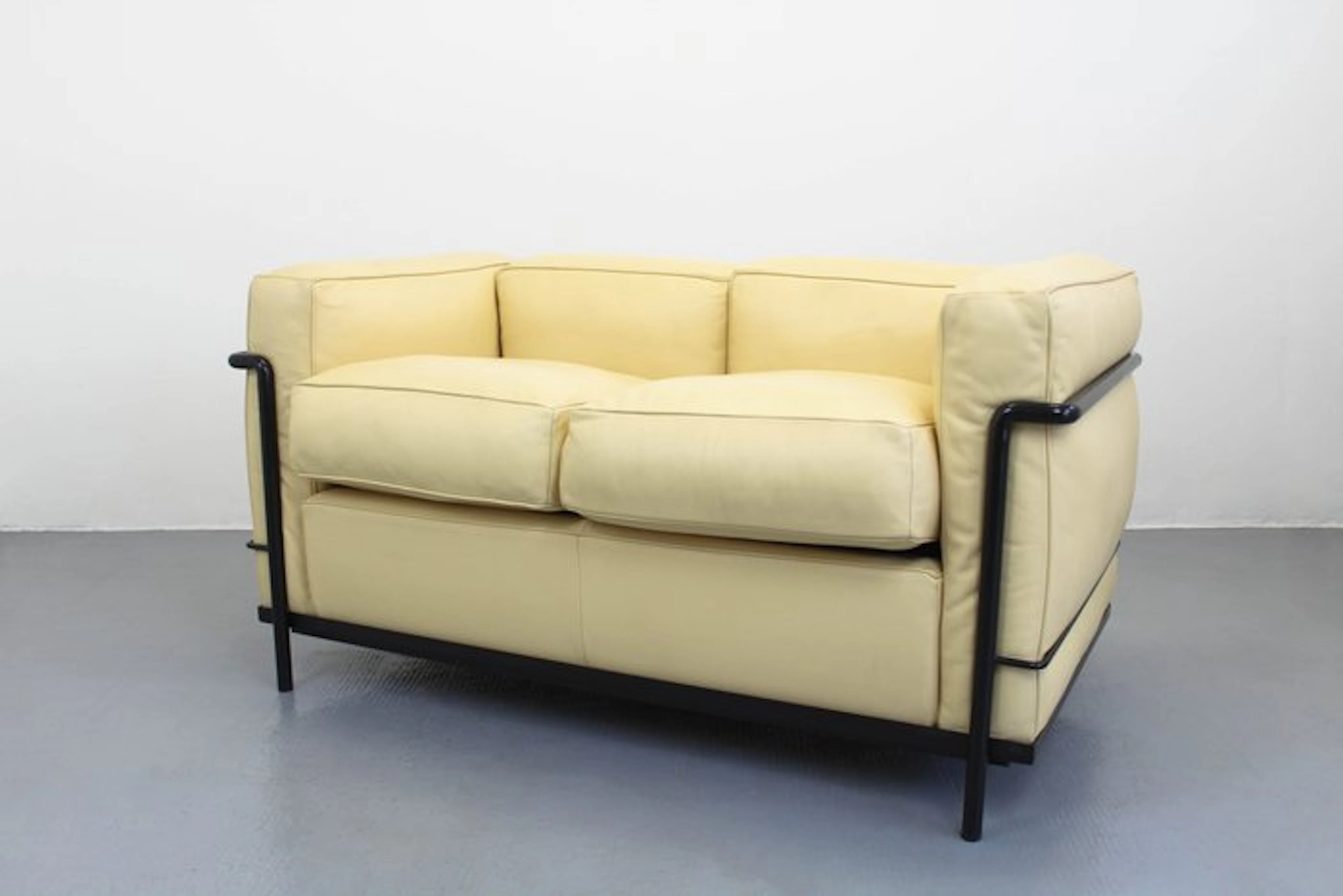 Cassina - Le Corbusier - Armchair - LC2 - Leather, Steel