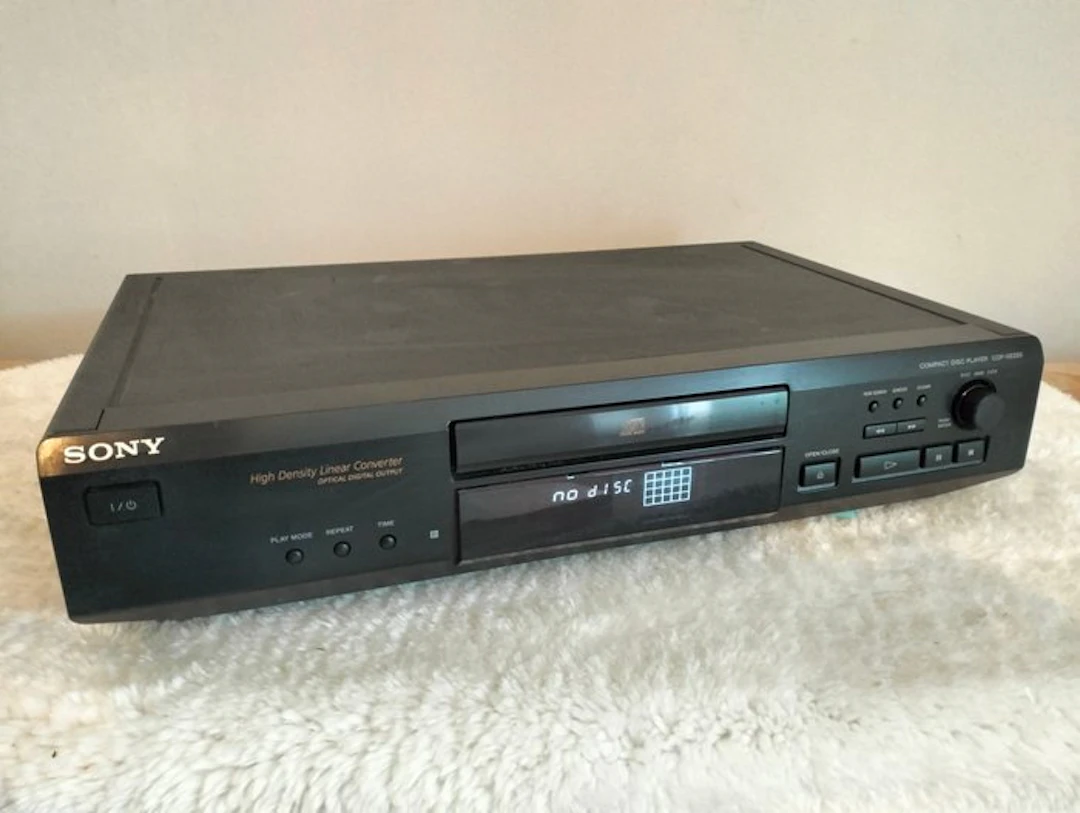 Sony - CDP-XE320 – High Density Linear Converter – Sortie...