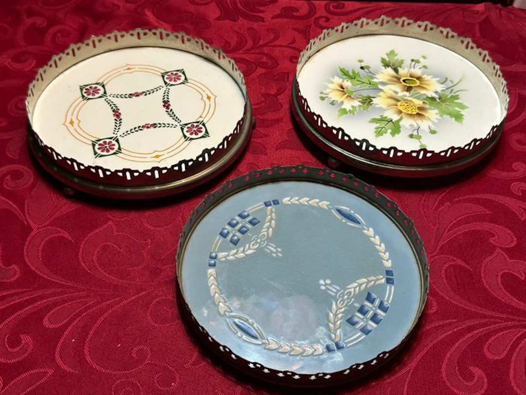 Themed collection - Antique coaster/serving tablet with...