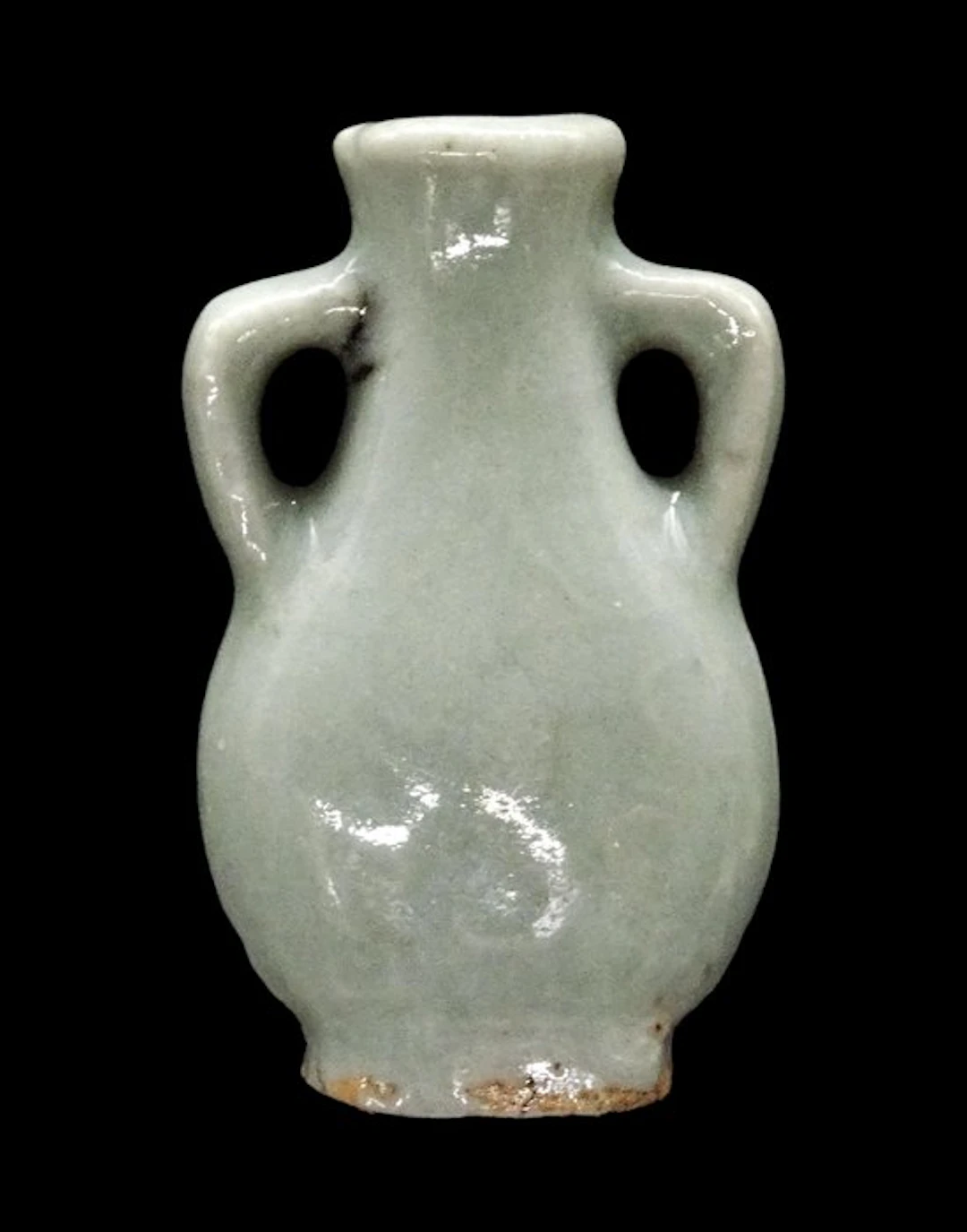 Ancient Chinese - Snuff bottle - celadon-glazed porcelain (No reserve price)