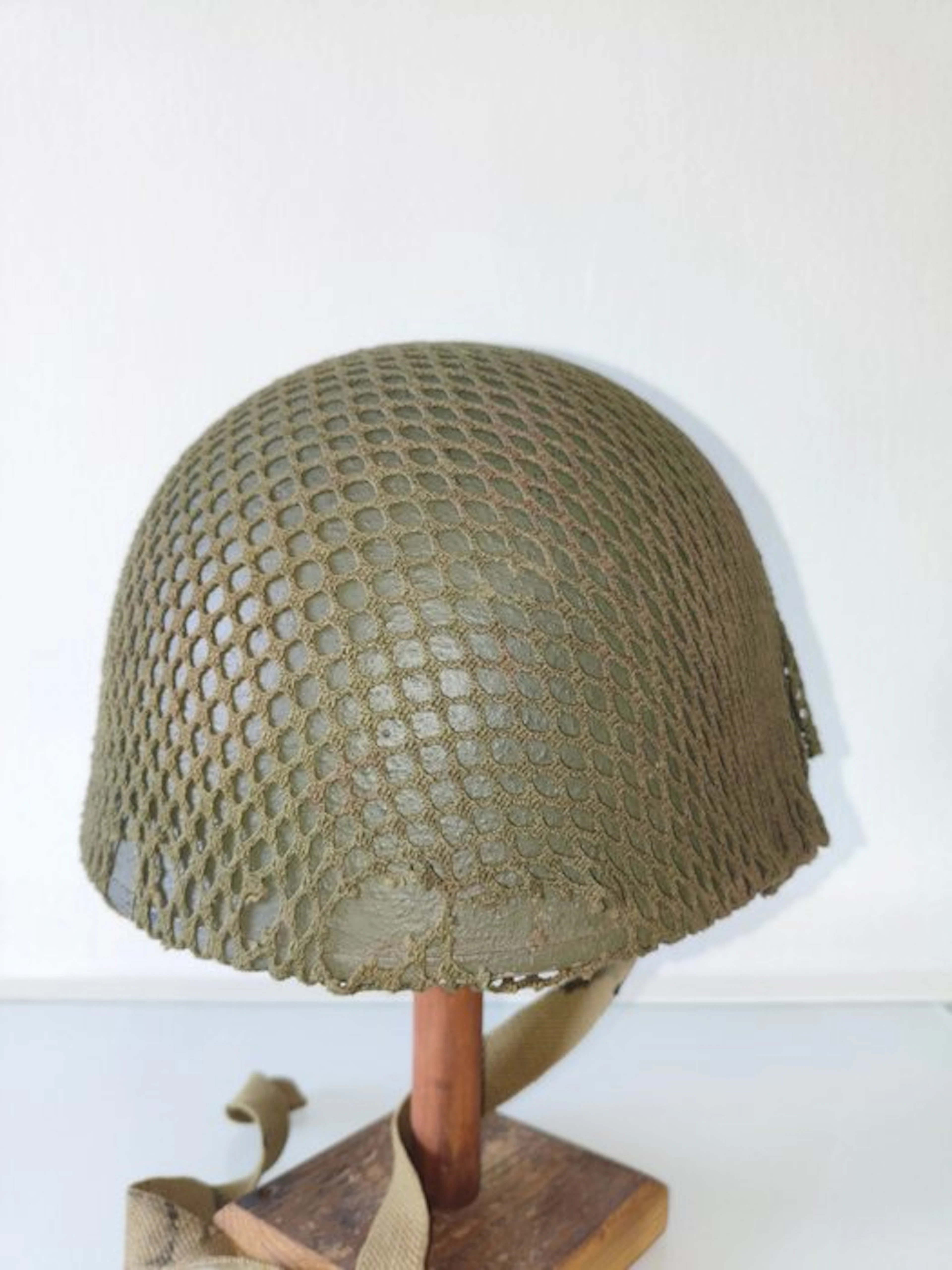 United Kingdom - Armoured Corps - Military helmet - 2 WWII H.S.R.A.C