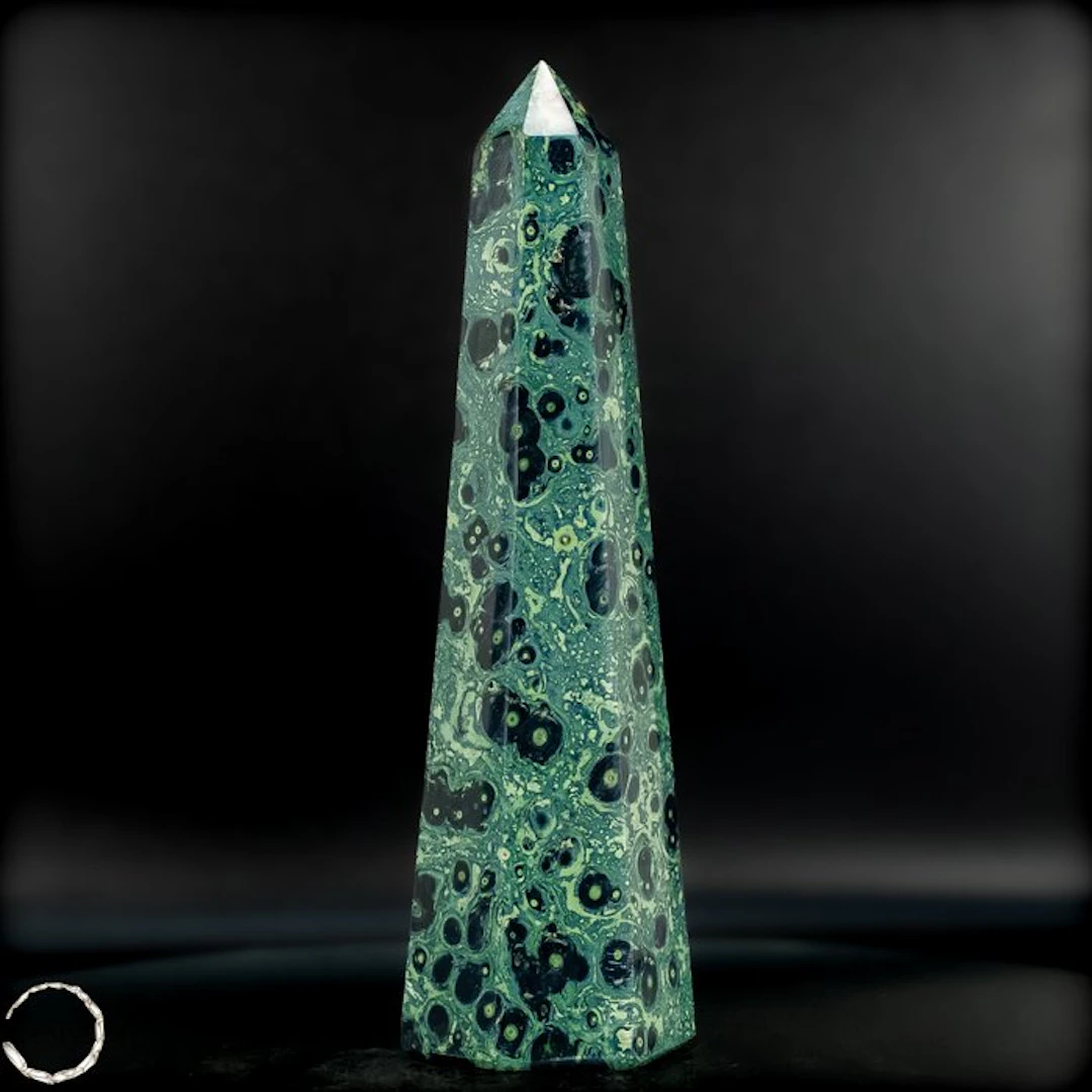 Majestic Kambaba Obelisk from Madagascar – 2.1 kg Naturkunst- 2118.73 g