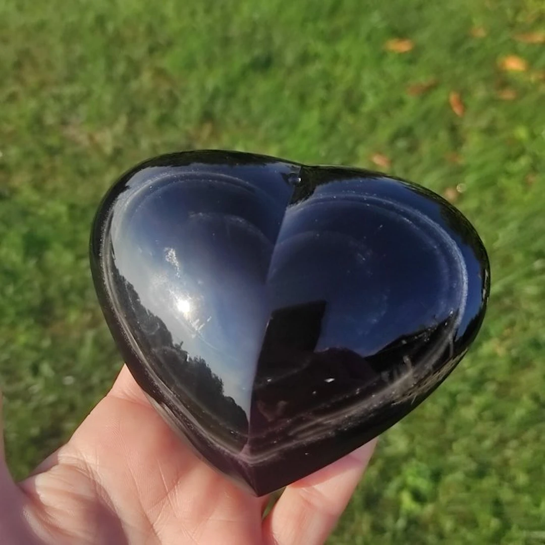 Obsidian Heart - Height: 4 11.14 - Width: 9 cm- 300 g - (1)