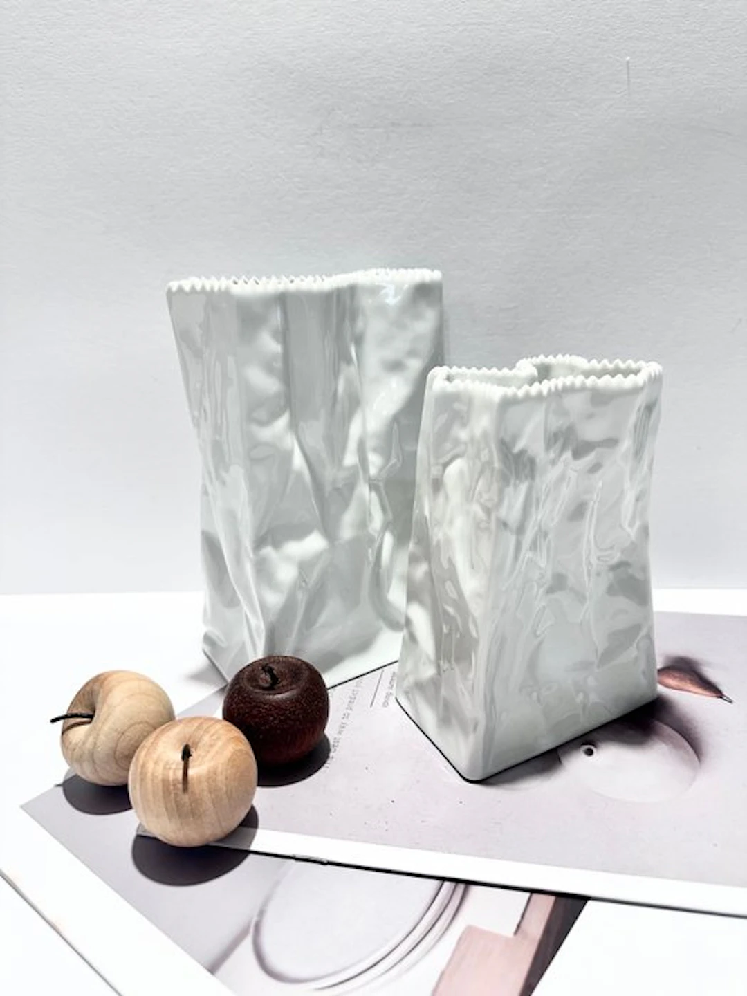 Rosenthal - Tapio Wirkkala - Vase (2) - Do not litter - Porcelain