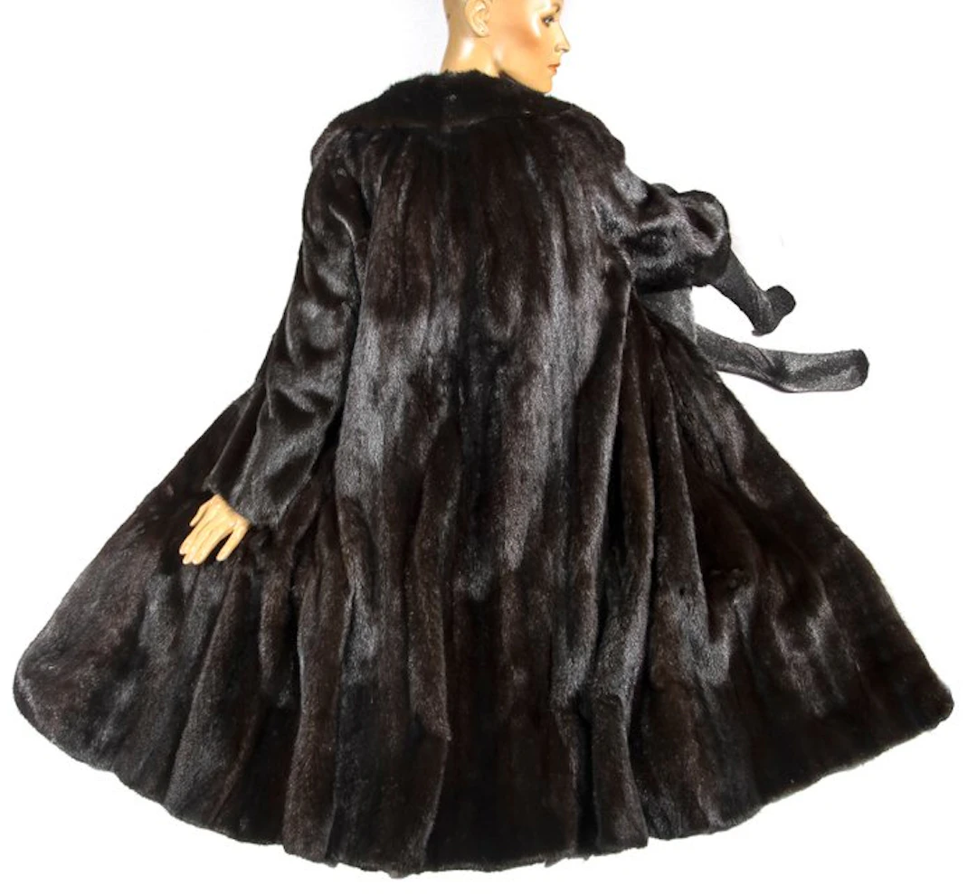 Artisan Furrier - Fur coat