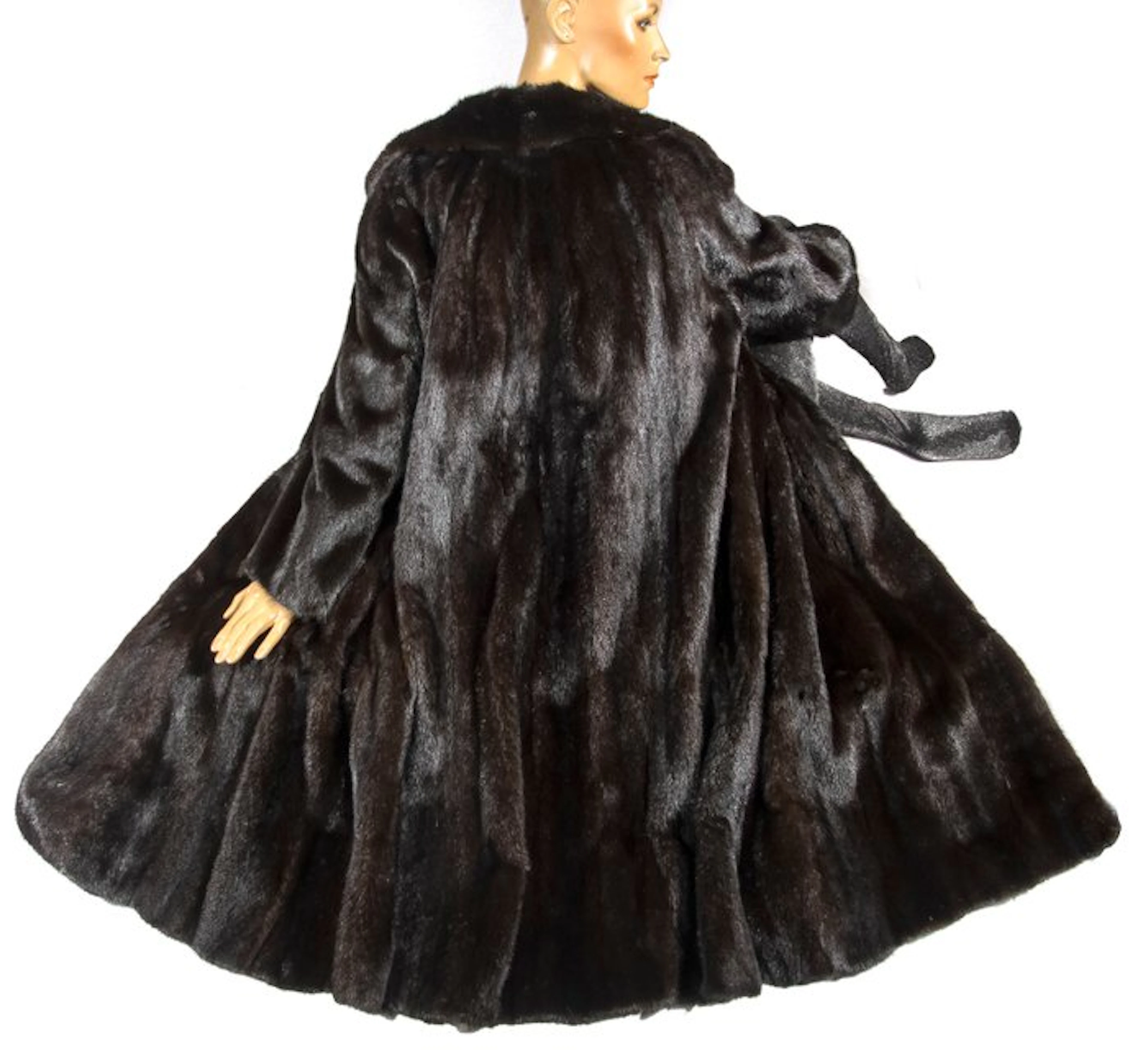 Artisan Furrier - Fur coat