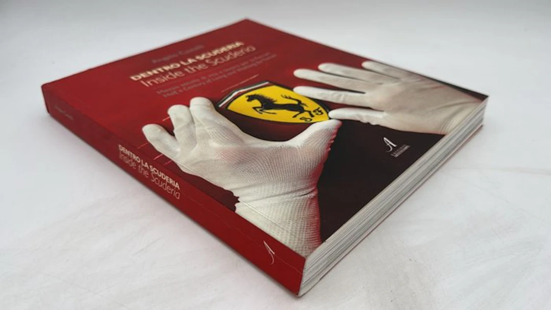 Book - Ferrari - NQKS12 Dentro la Scuderia