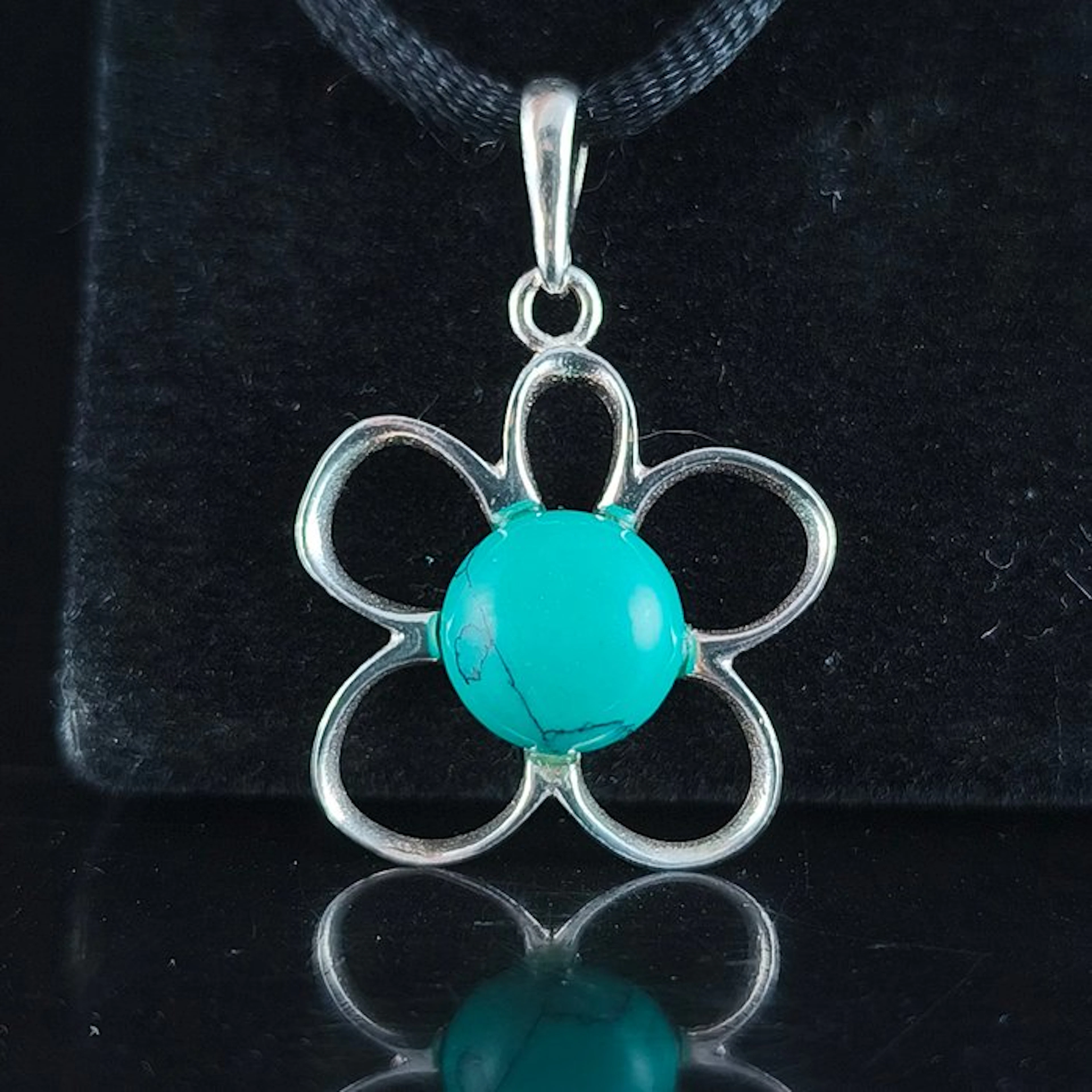 Turquoise - Silver - Pendant - Pendant