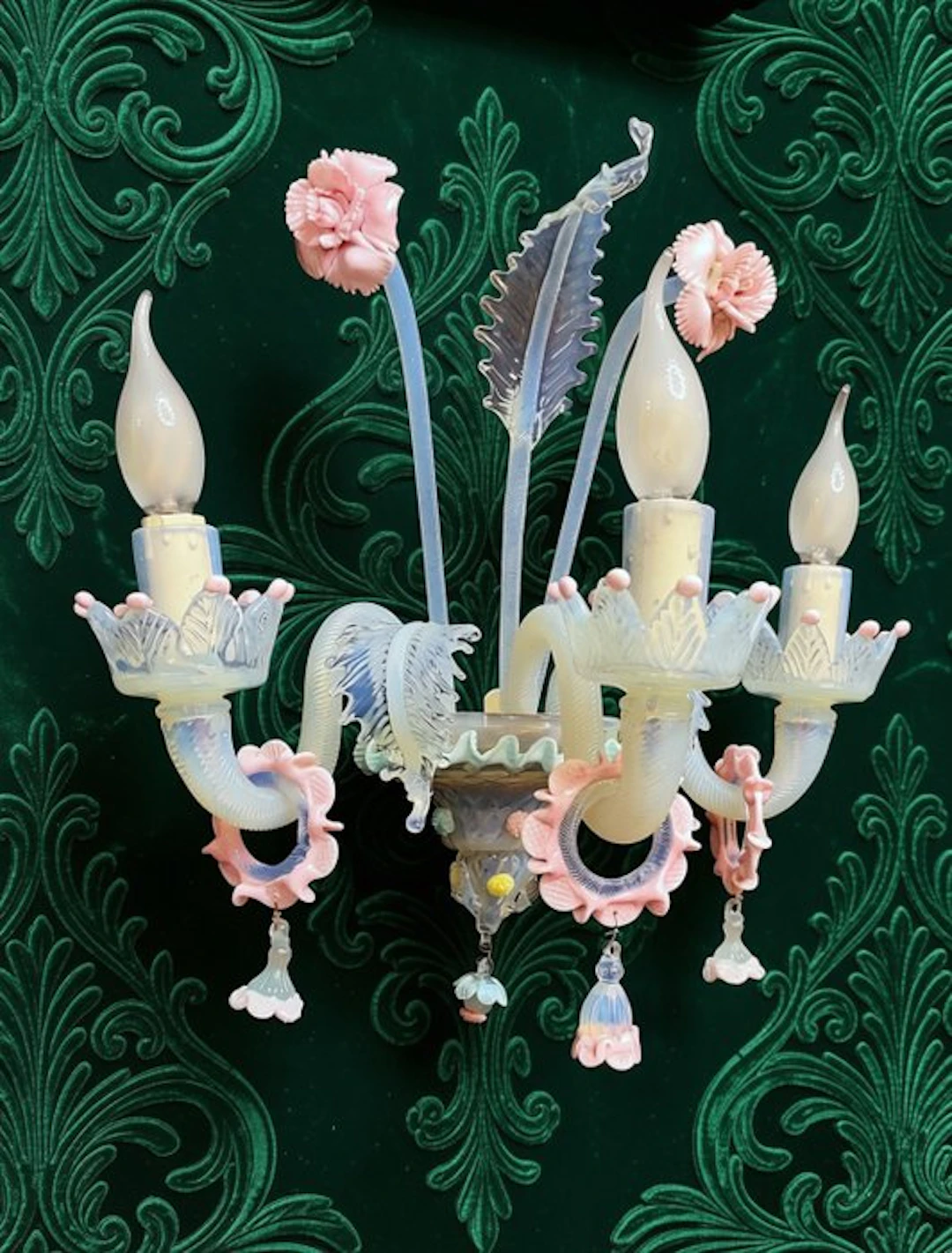 Wall sconce - Opaline and colored glass