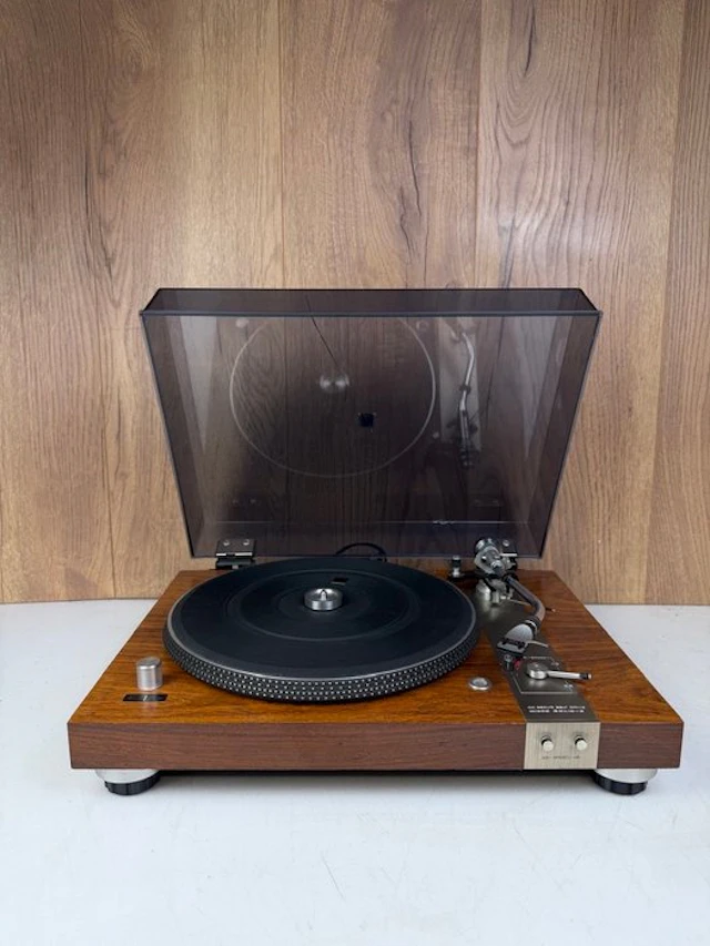 Micro Seiki - Solid 5 Turntable