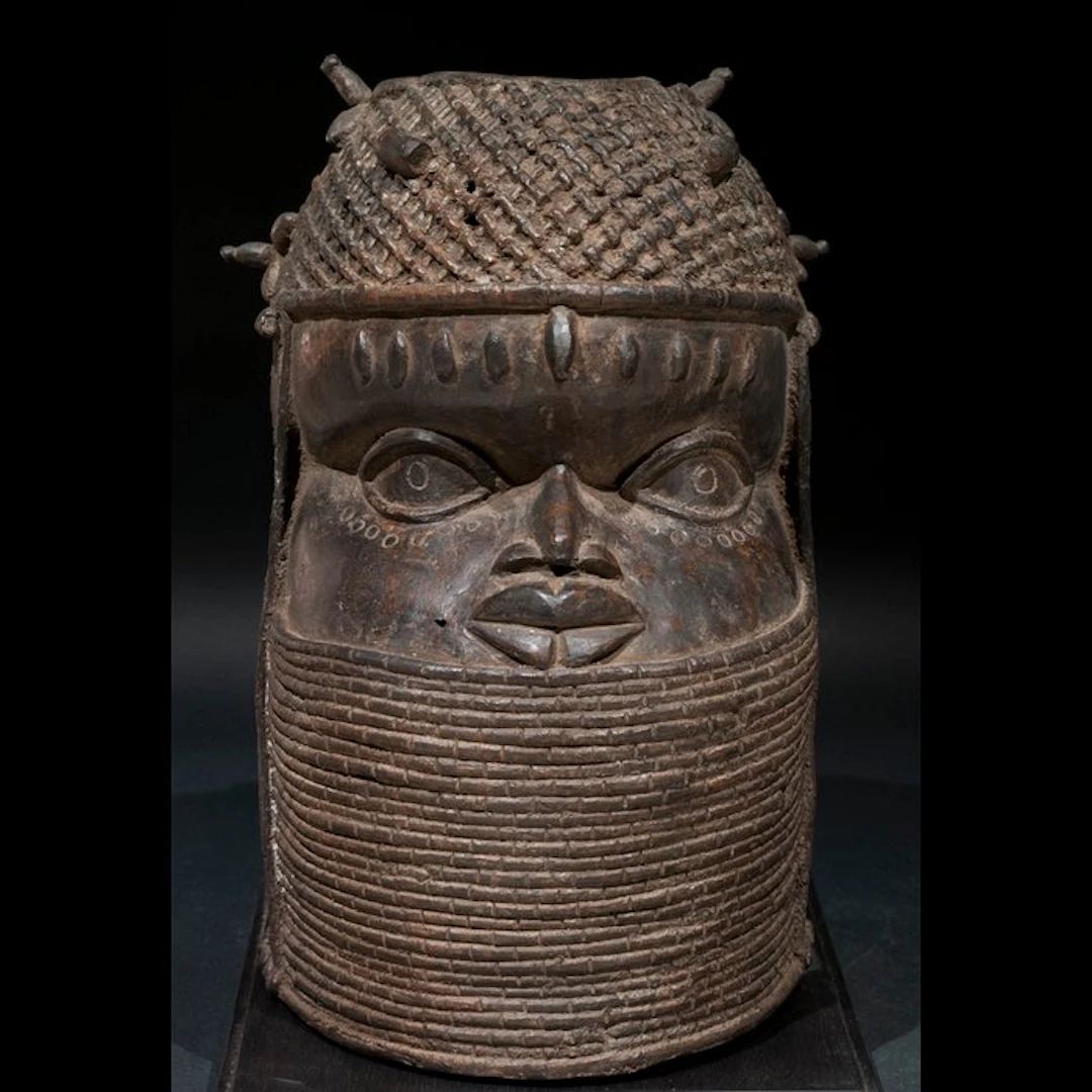 Royal Head of Ifé - Ancient bronze - Yoruba - Nigeria