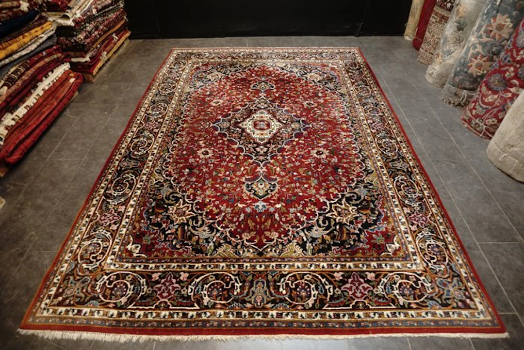 Tabriz - Carpet - 345 cm - 260 cm