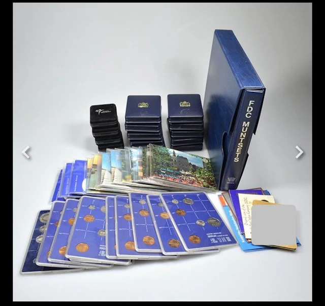 Netherlands. Lot 30 coin sets/mint sets (No reserve price)