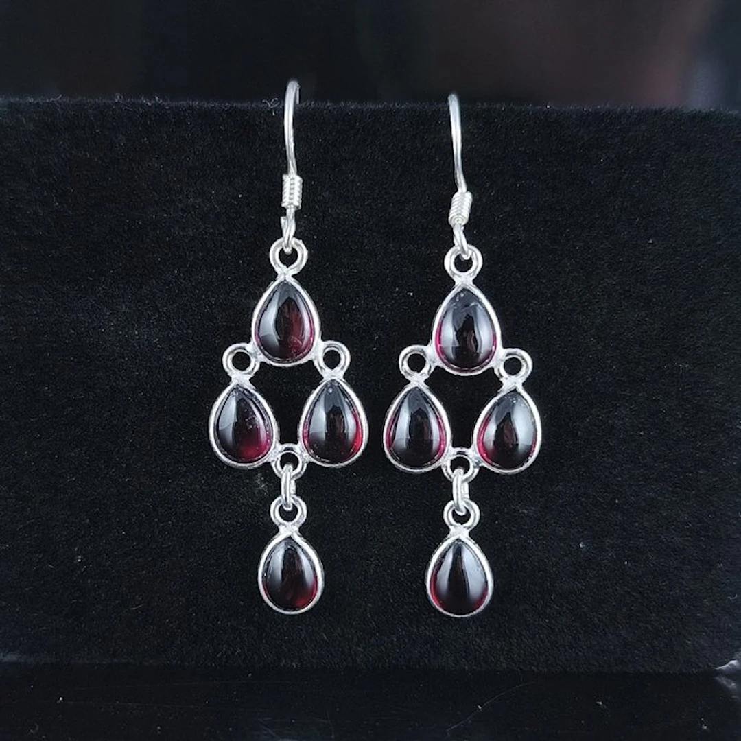 Garnet Earrings- 3.5 g