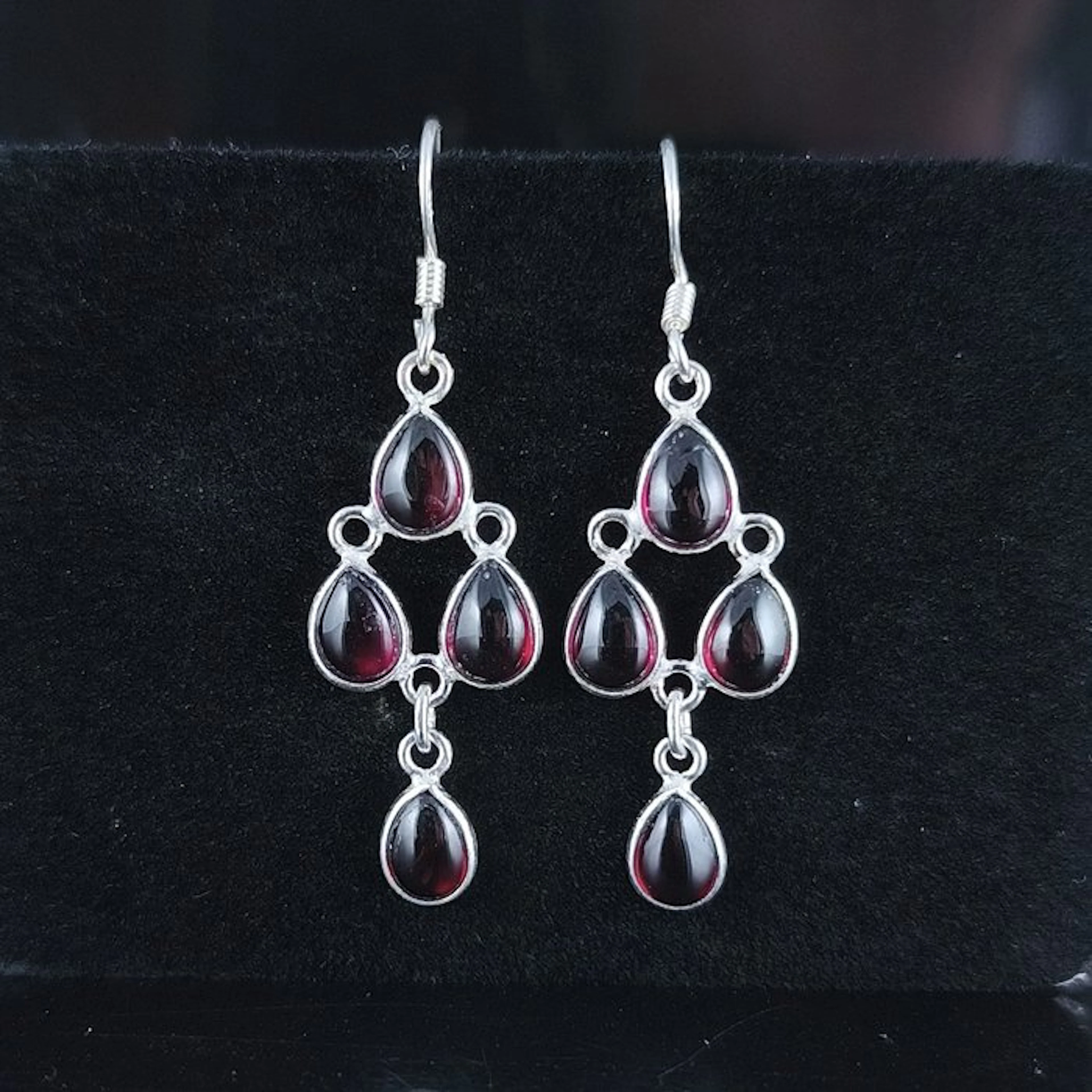 Garnet Earrings- 3.5 g