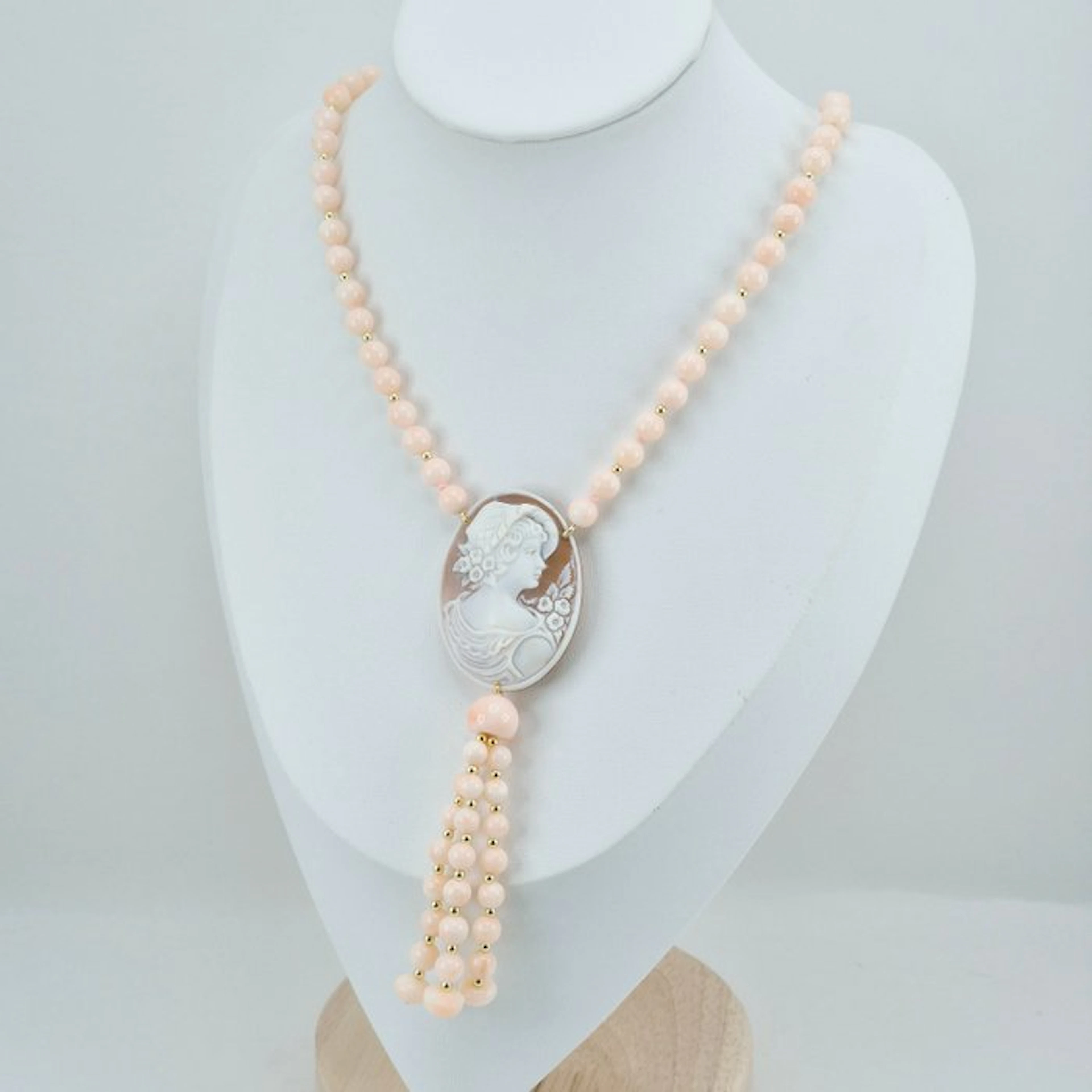 Coral - Silver, Gold-plated - Necklace - Pink Coral and Cameo