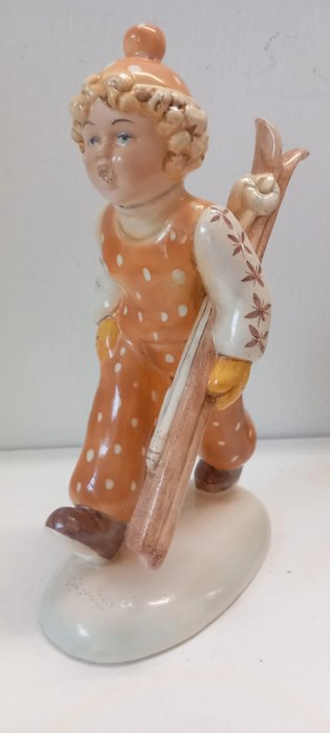Tosin - Figurine - Bambino con sci - Porcelain, Glaze, Ceramic