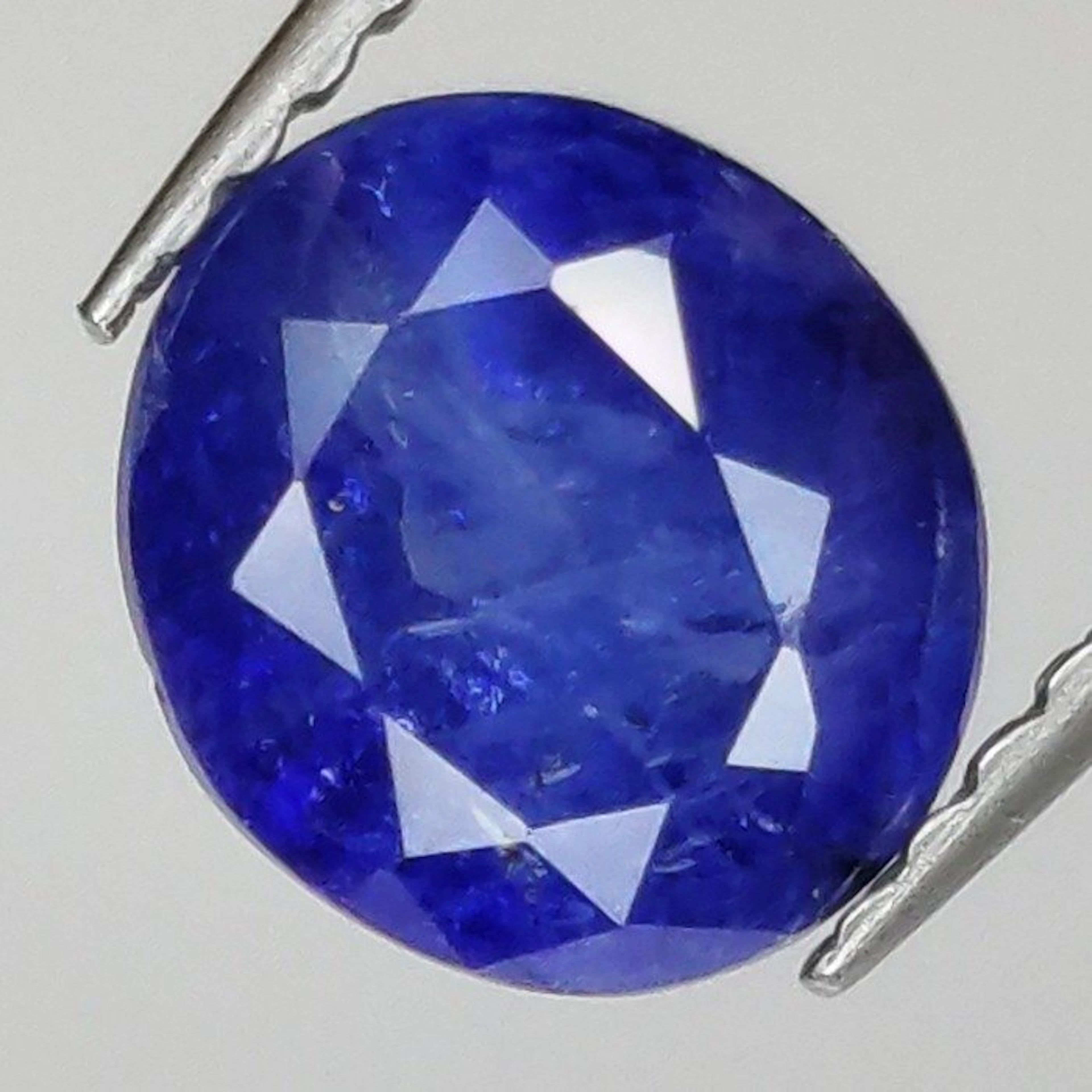 1 pcs Blue Sapphire - 2.11 ct - Antwerp Laboratory for Gemstone Testing (ALGT)