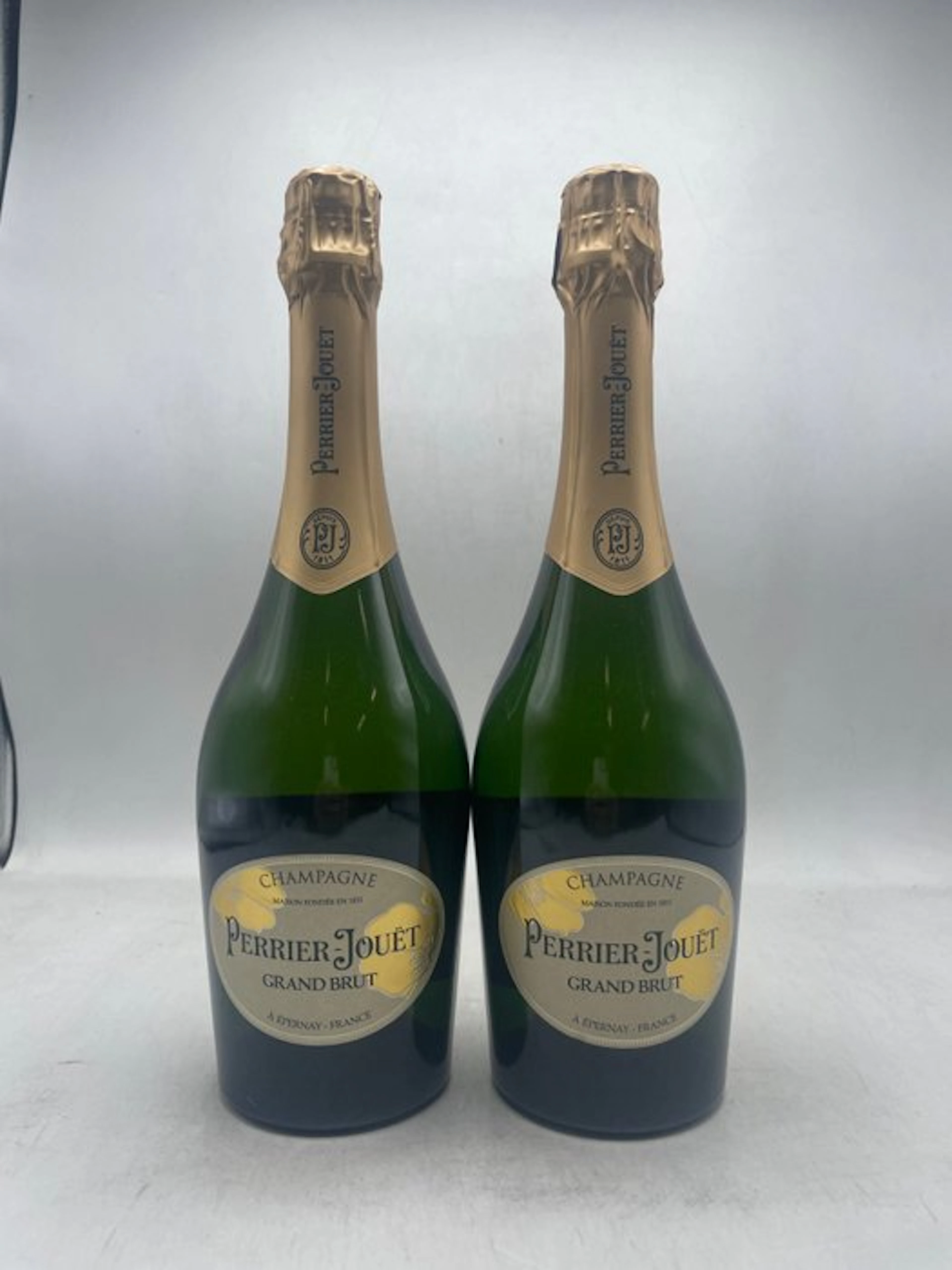 Perrier Jouet Grand Brut Champagne - Champagne AOC - 2 Bottles (0.75L)