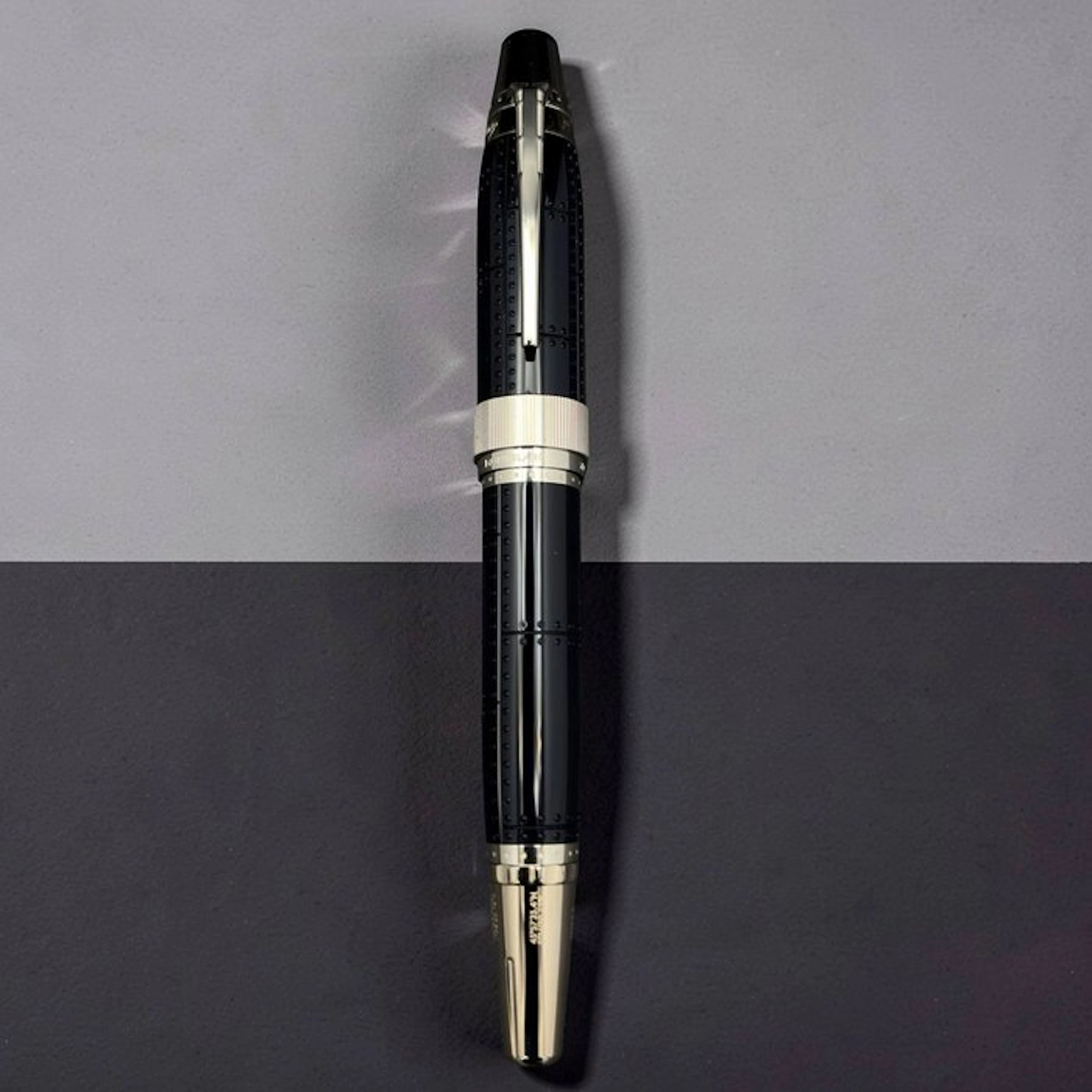 Montblanc - Writers Edition Antoine de Saint-Exupéry - Roller ball pen