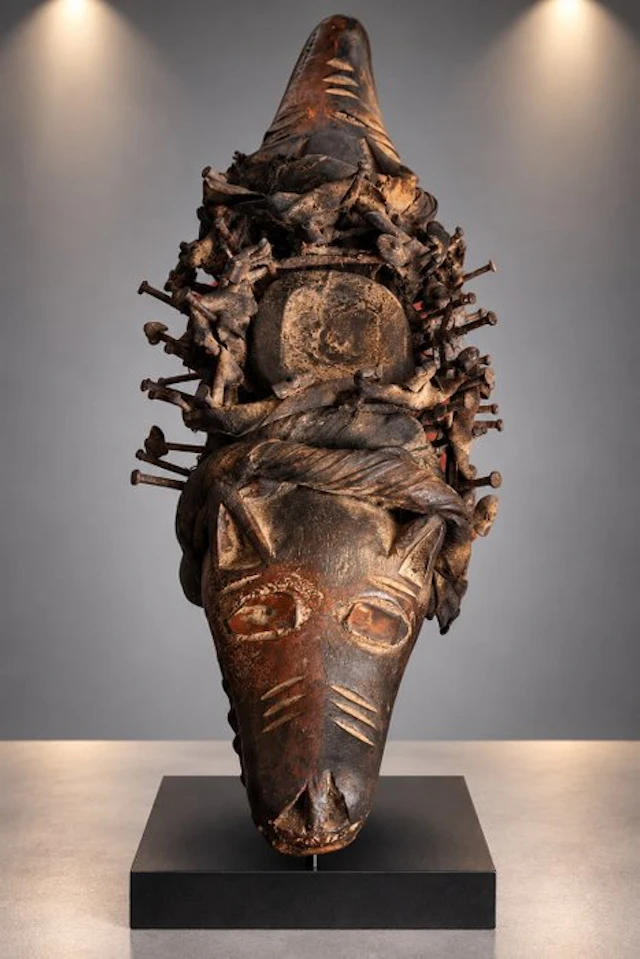 EXCEPTIONAL NKISI NKONDI CLOTHED STATUE – MAGICAL...