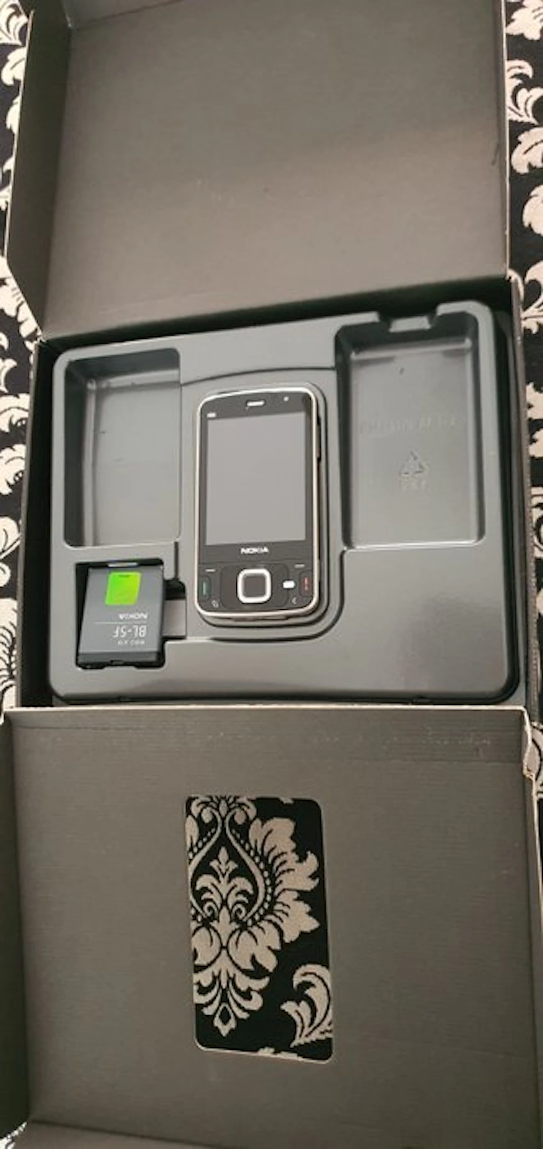 Nokia N96 - Mobile phone - In original box