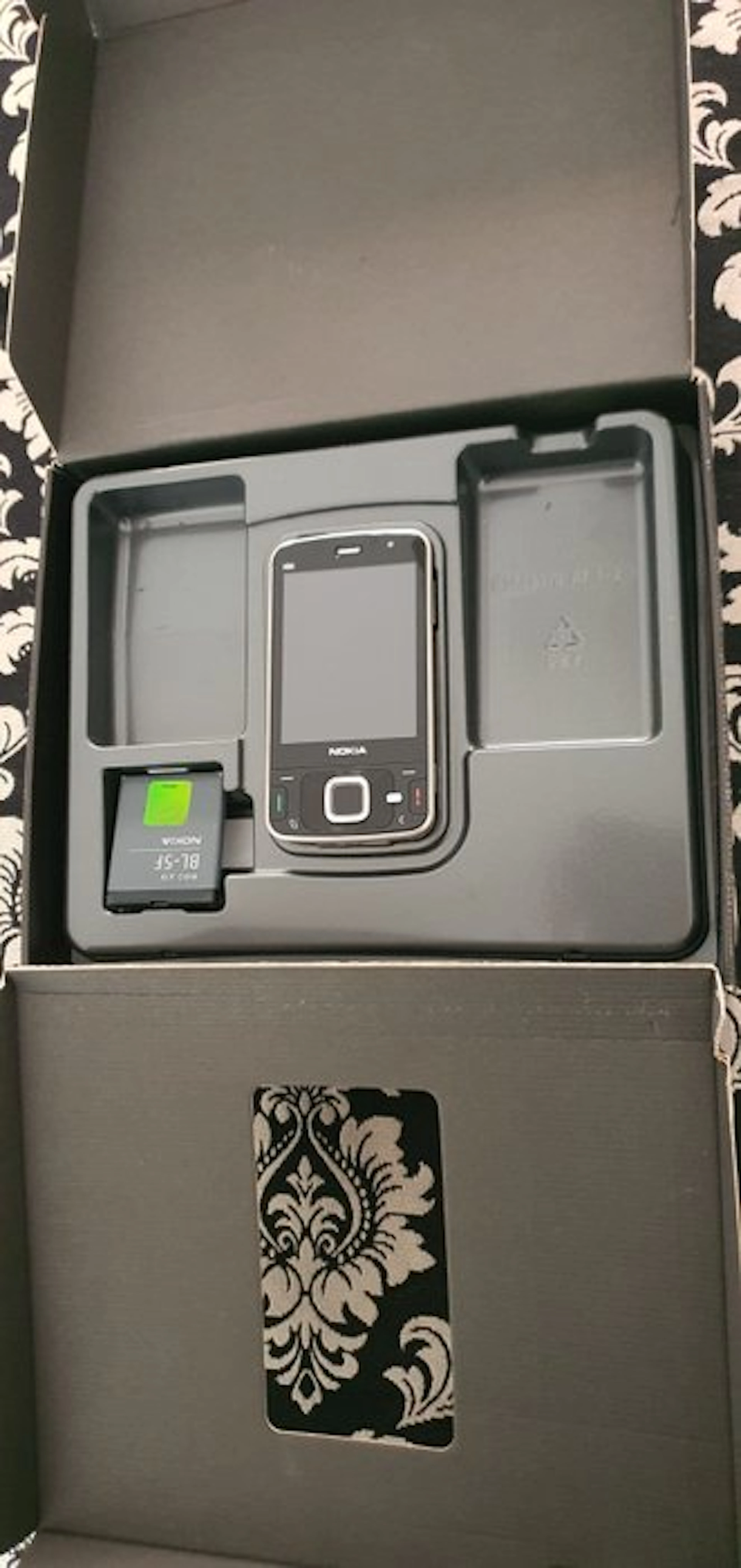 Nokia N96 - Mobile phone - In original box