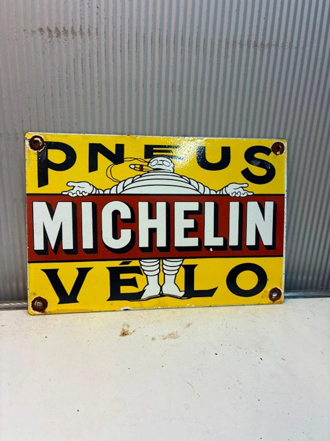 Michelin Pneus Vélo – Bibendum – Emaille Reclamebord - Enamel sign - Enamel