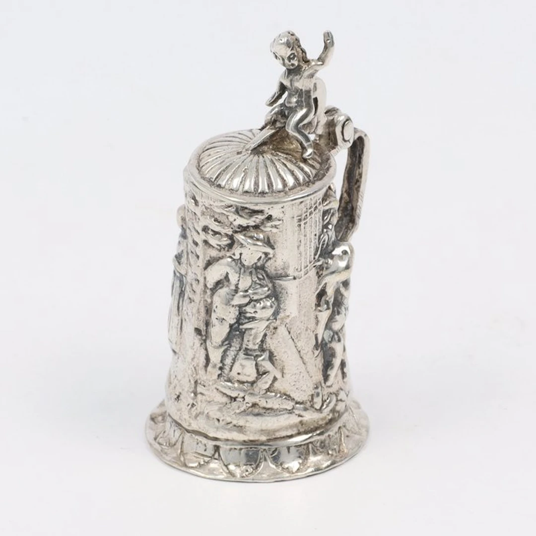 NO RESERVE - Bierpul met putto - Figurine - .835 silver