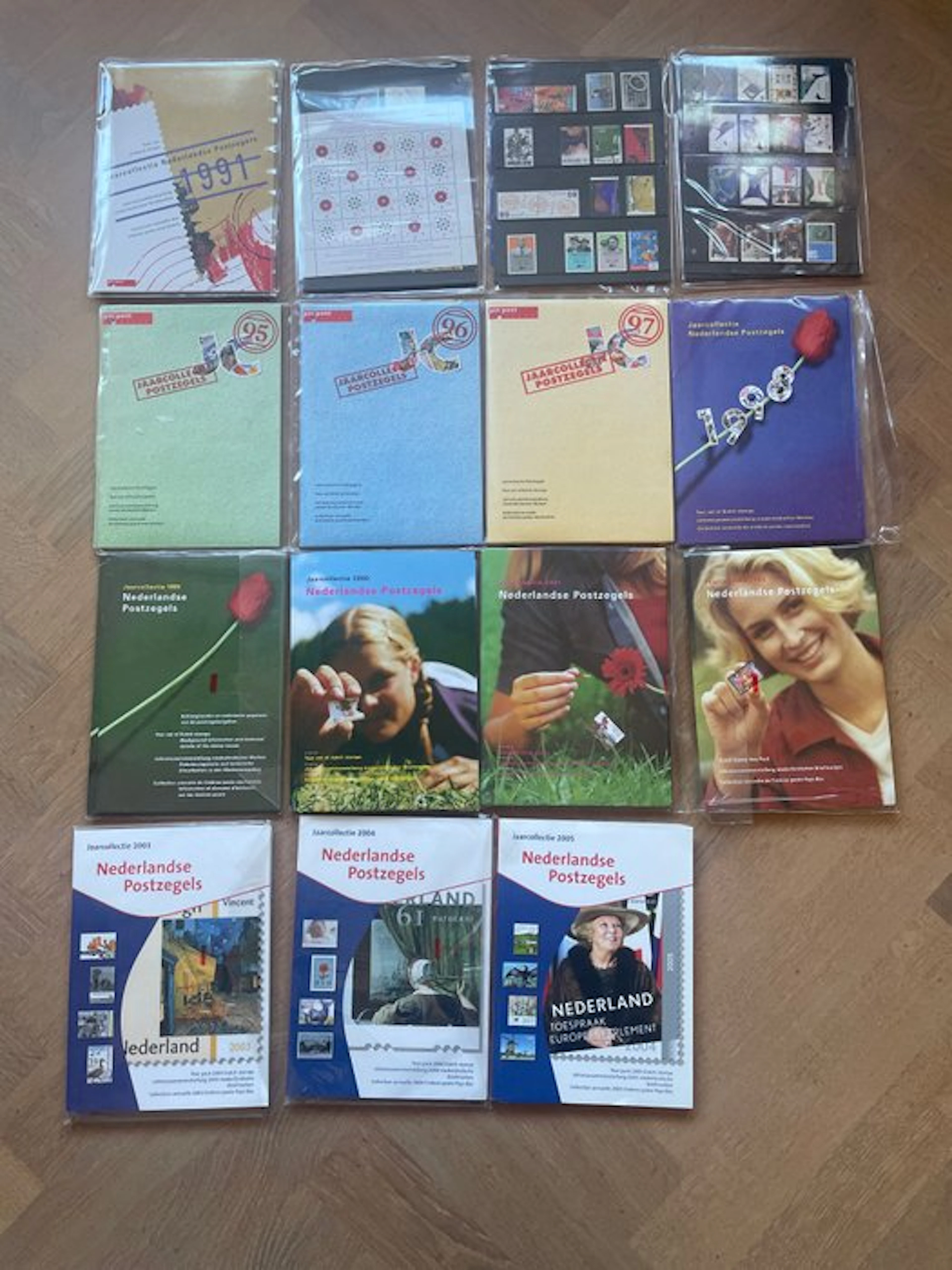 Netherlands 1991/2005 - 15-year sets with postage still valid.