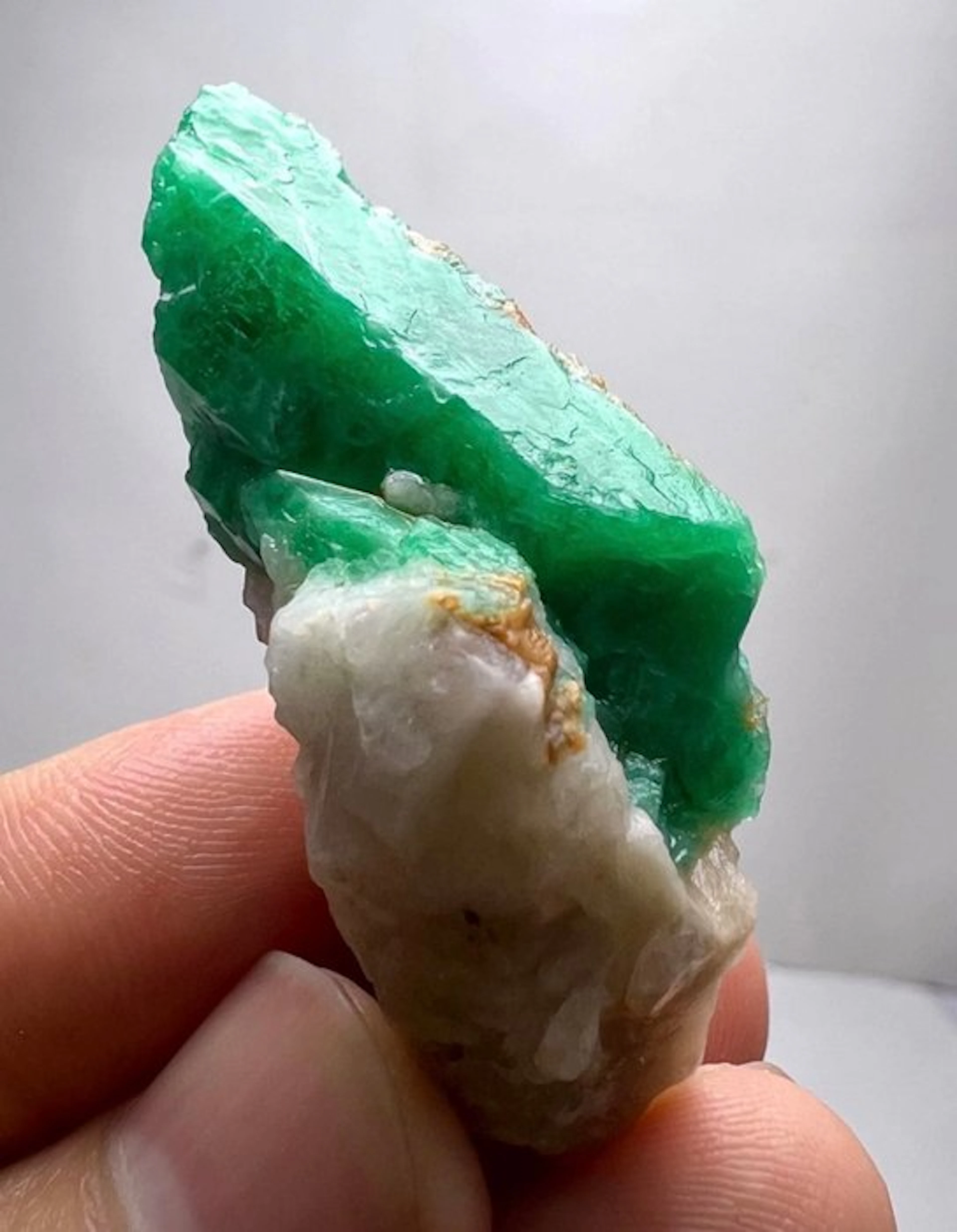 17 Gram. Top Green Panjshir Emerald Huge Crystal On...