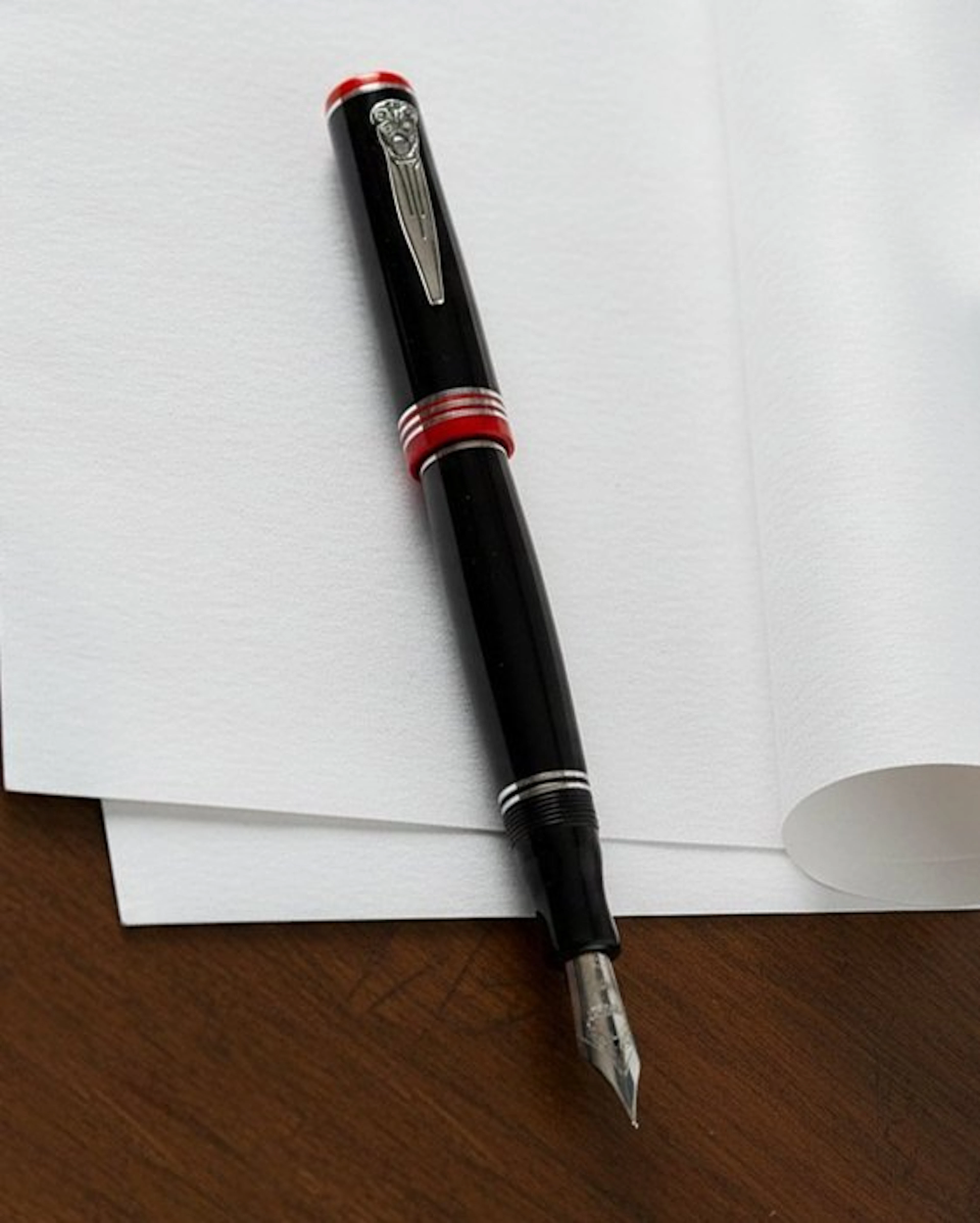 Marlen - Basilea Edizione Numerata in resina italiana e argento - Fountain pen