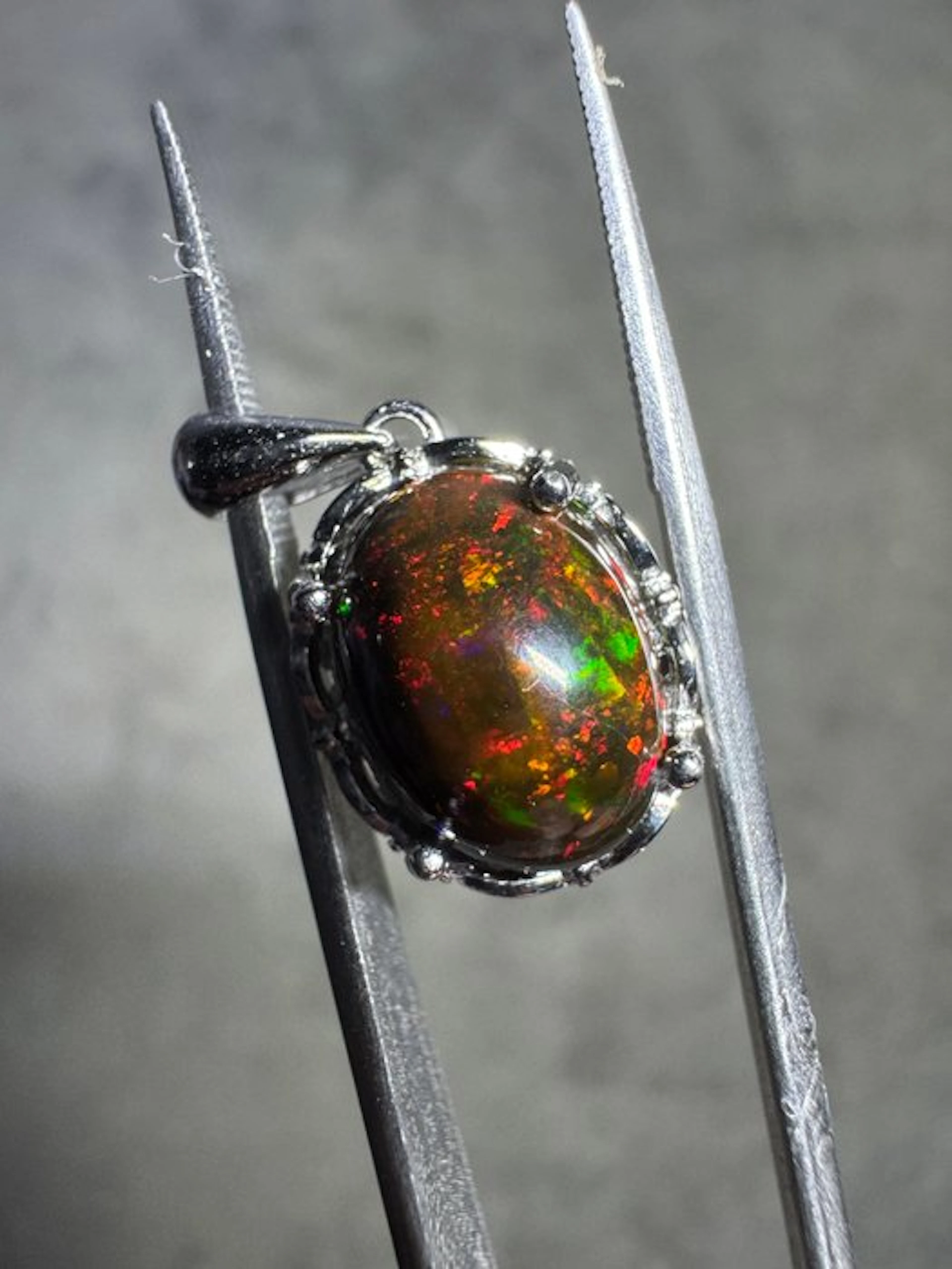 Ethiopian black opal pendant + 925 silver - 7.64 carats Jewellery- 1.53 g