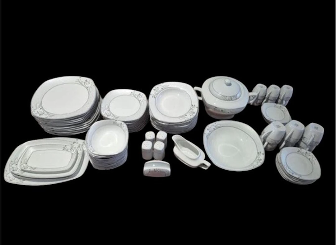 Kütahya Porselen - Table service for 12 - Tahya - Porcelain