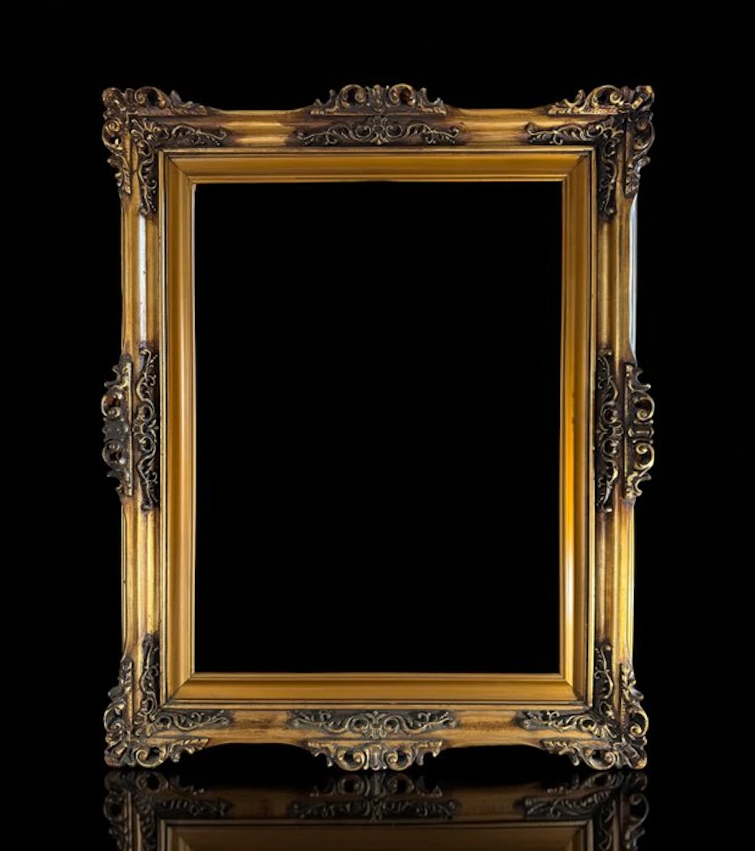 Grande - Frame - Monumental - Triumph of Carvings and...
