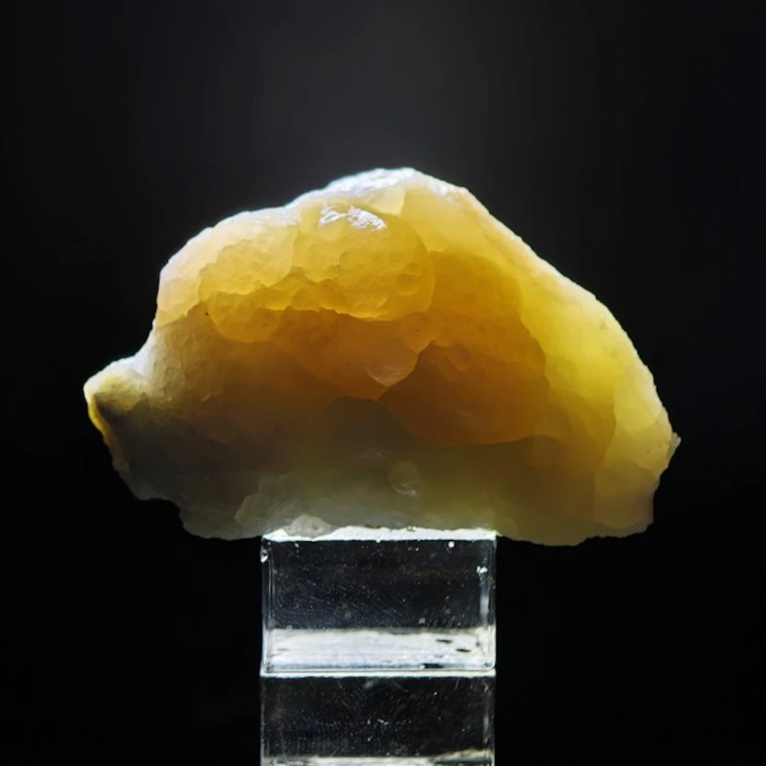 Very rare yellow smithsonite – unobtainable Crystals on...