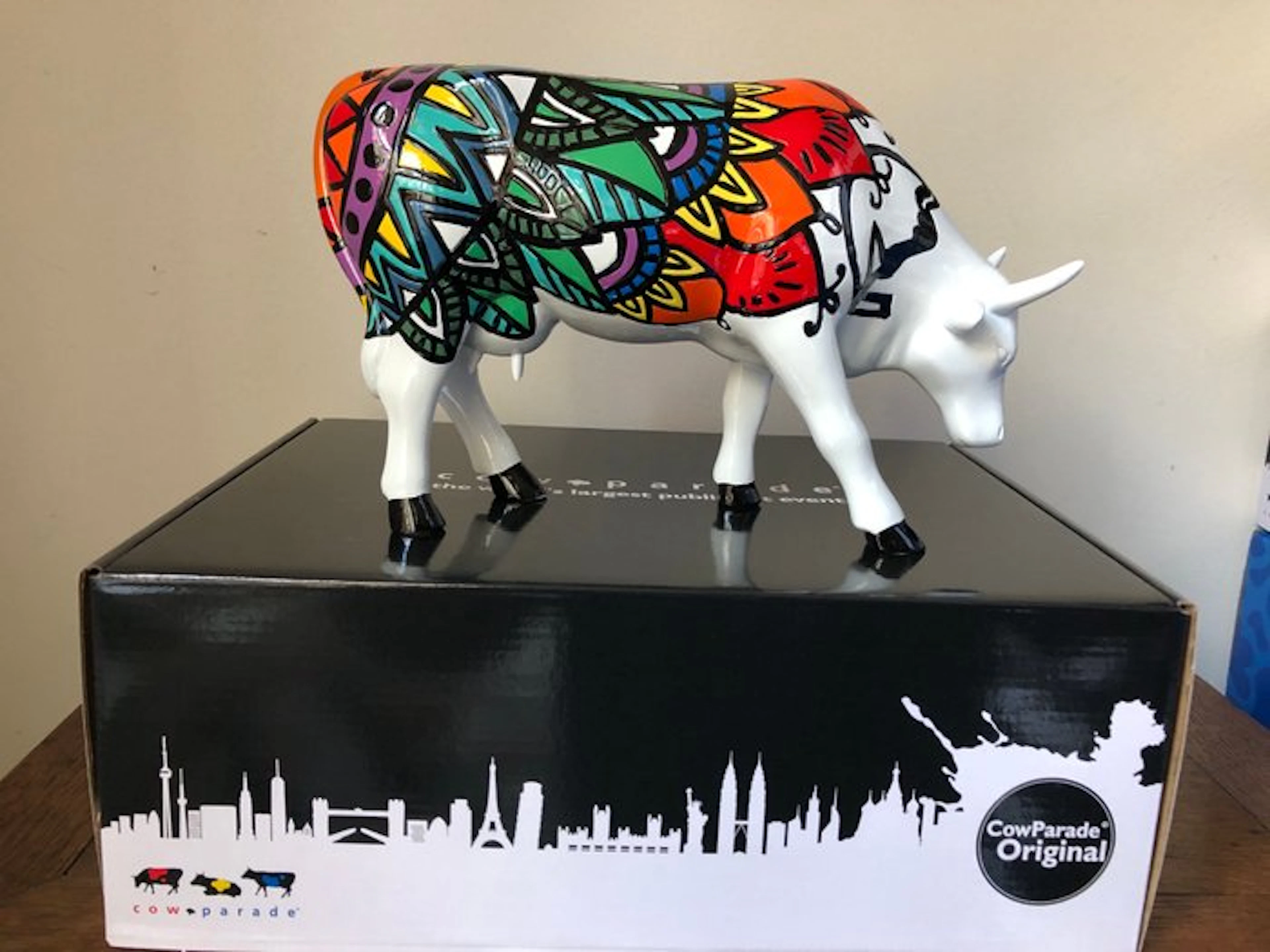 Figurine - Cow Parade. Cowparade. Iracema de Luz. Large. - Poly Resin