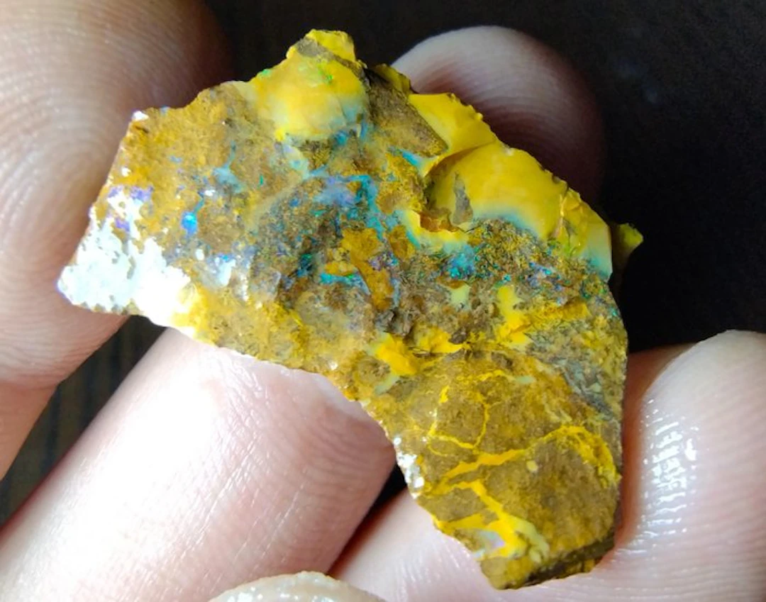 20.5 cts - Natural Australian Boulder Opal Rough- 4.1 g