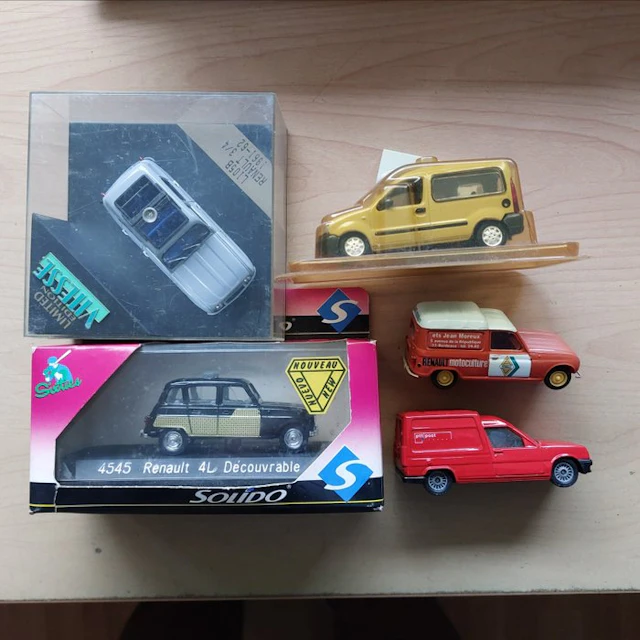 Solido 1:43 - Model car (5) - Renault 4L Découvrable