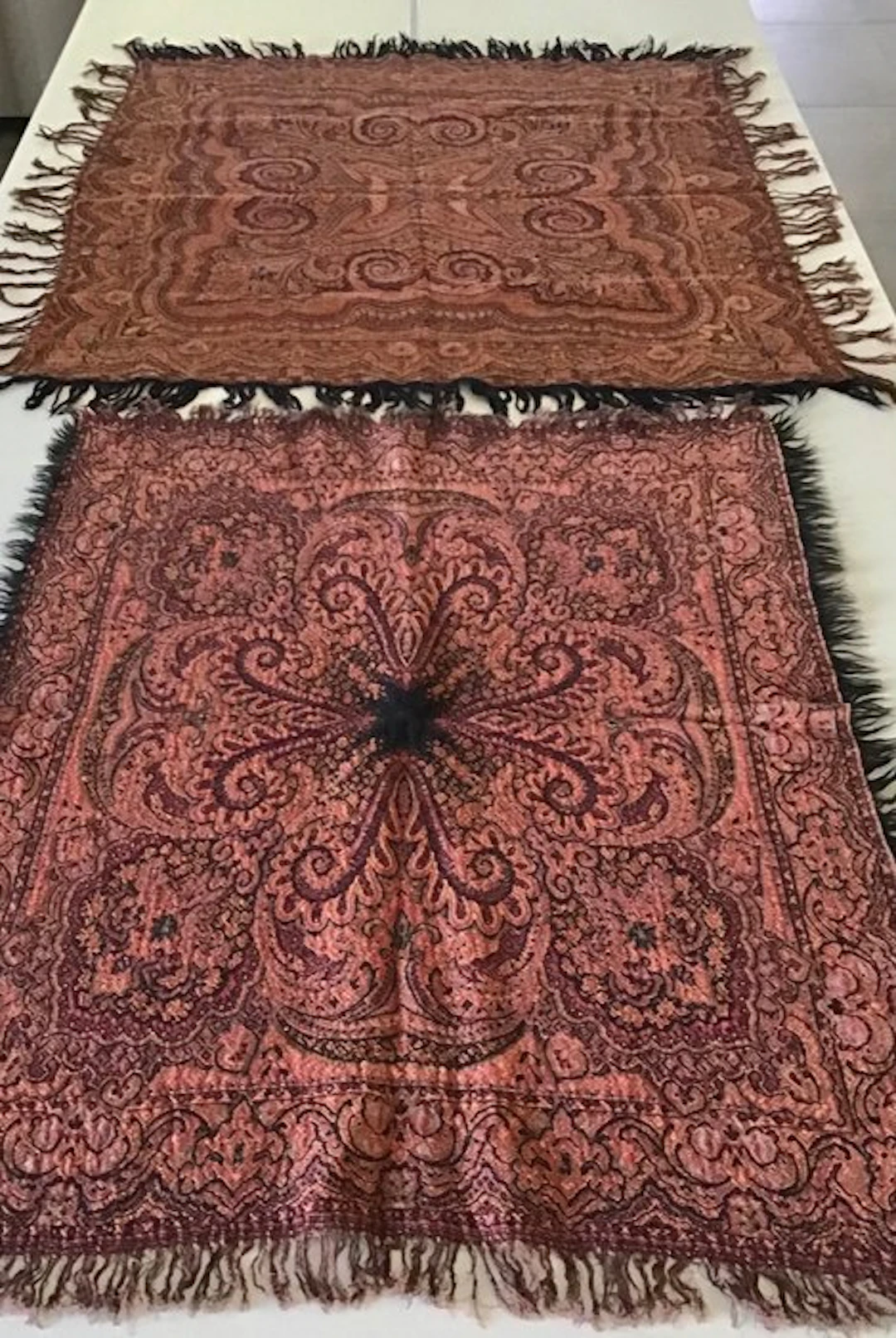 Tablecloth (2) - 83 cm - 79 cm - Art Deco tablecloths