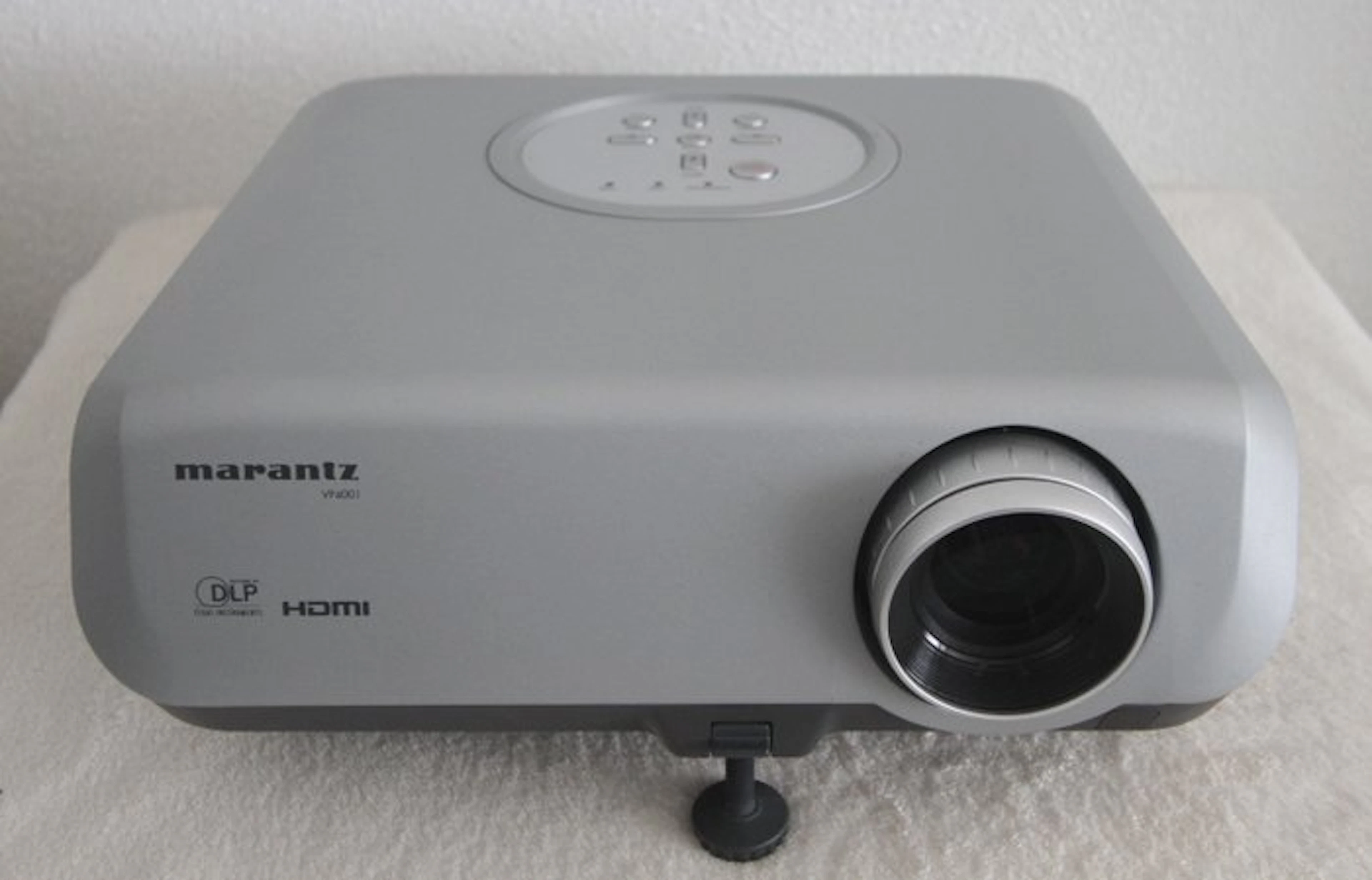 Marantz VP4001 DLP HDMI Professional High Definition Video projector