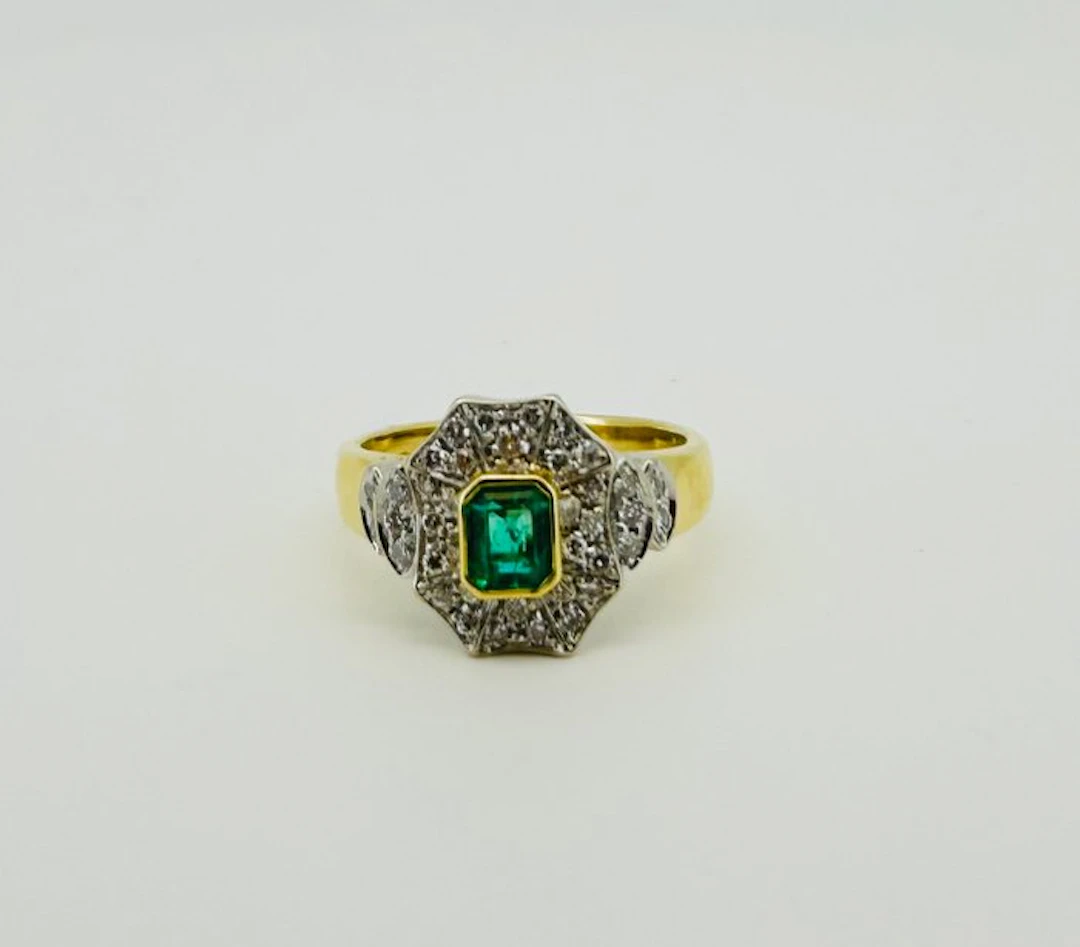 Ring - 18 kt. Yellow gold, White gold Emerald - Diamond