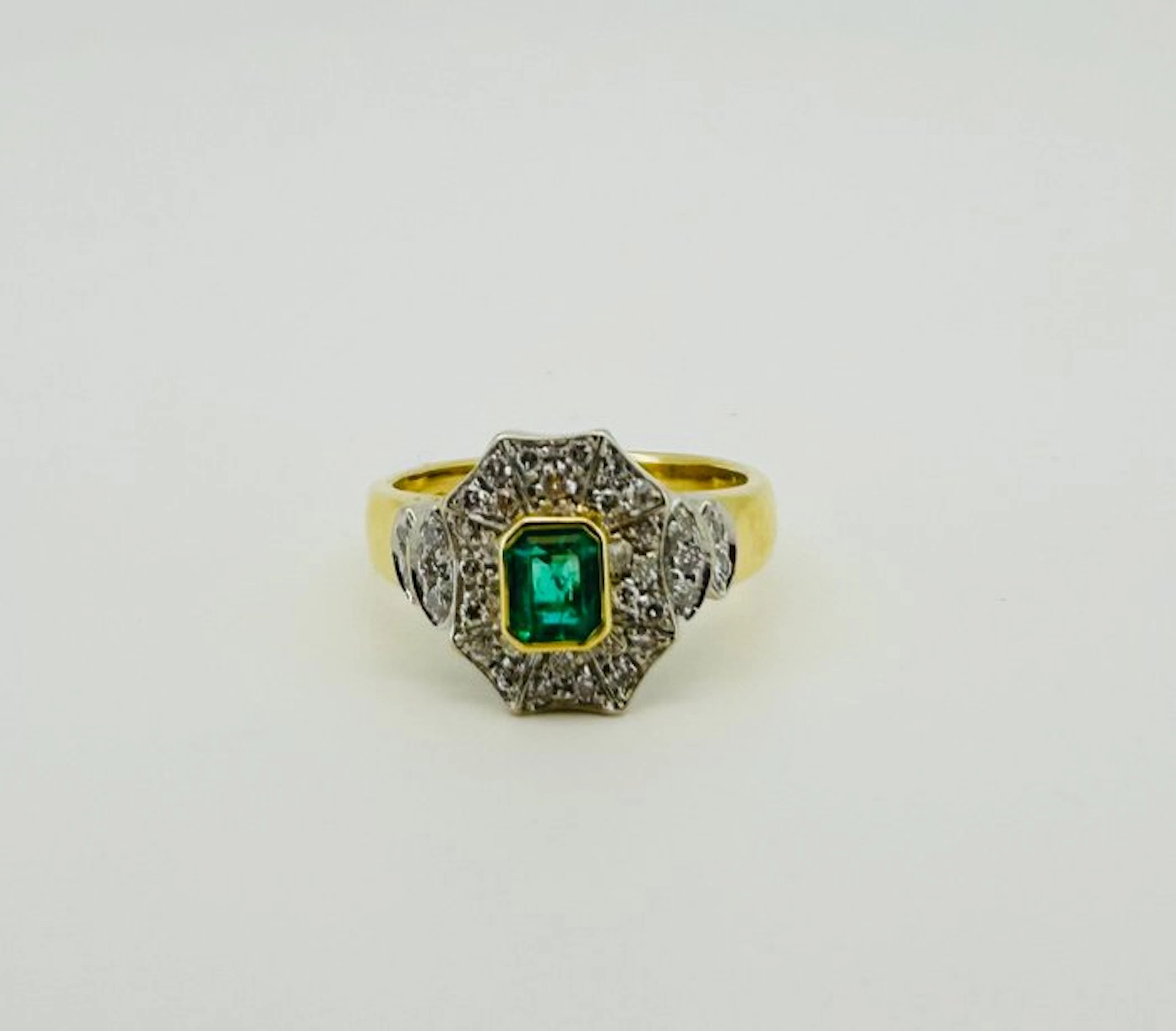 Ring - 18 kt. Yellow gold, White gold Emerald - Diamond