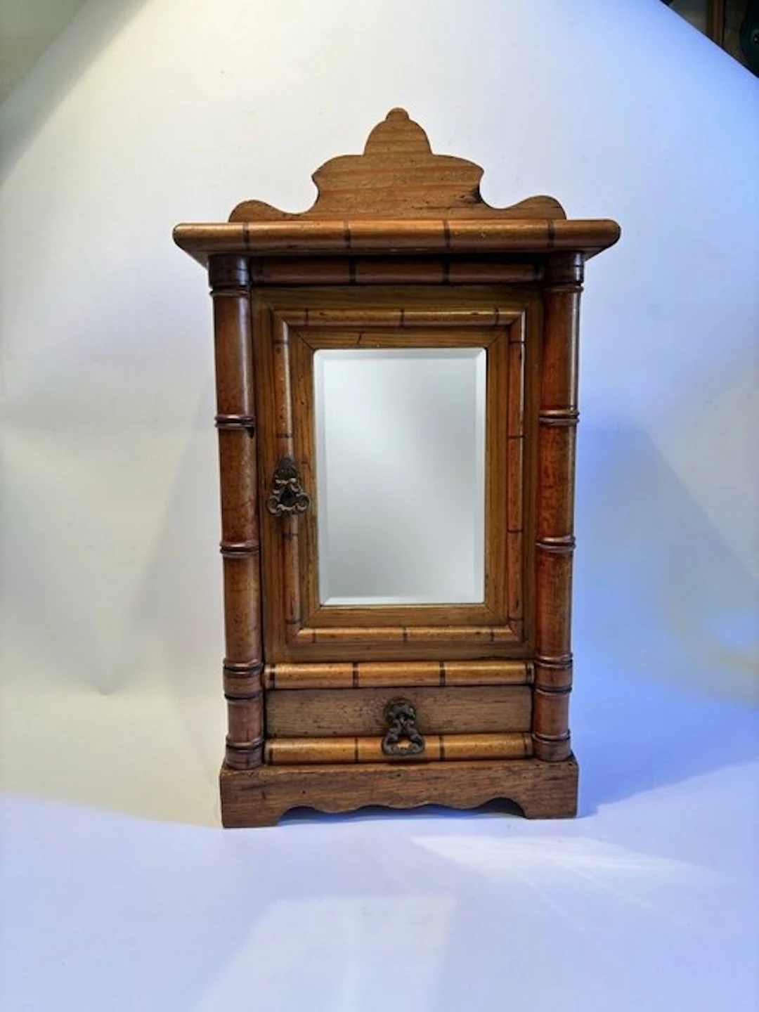 Cabinet - Spruce - Cabinet Miniature