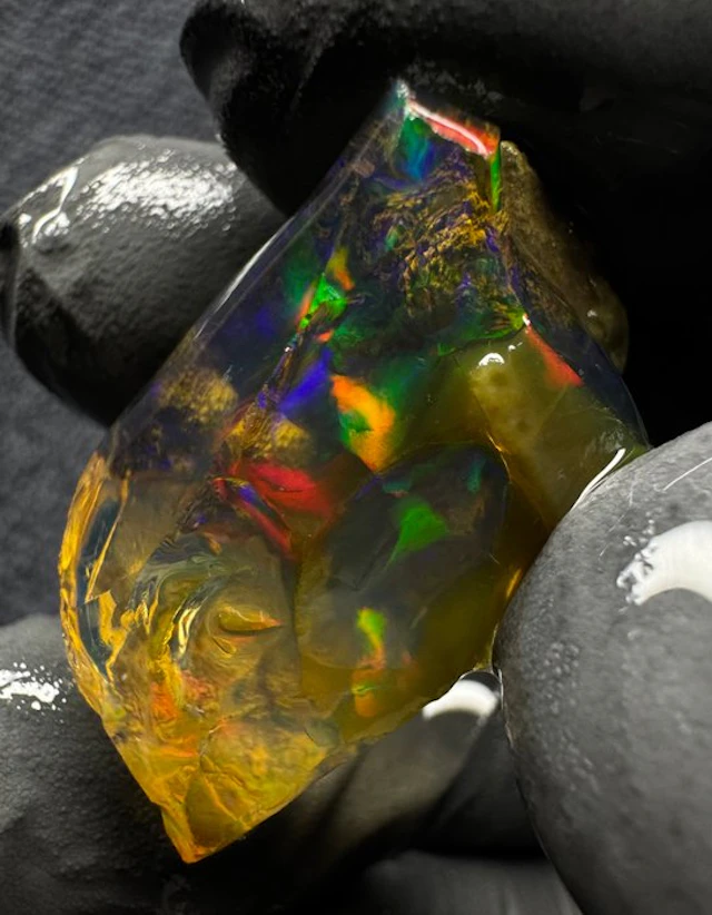 Opal Rough- 10.6 g
