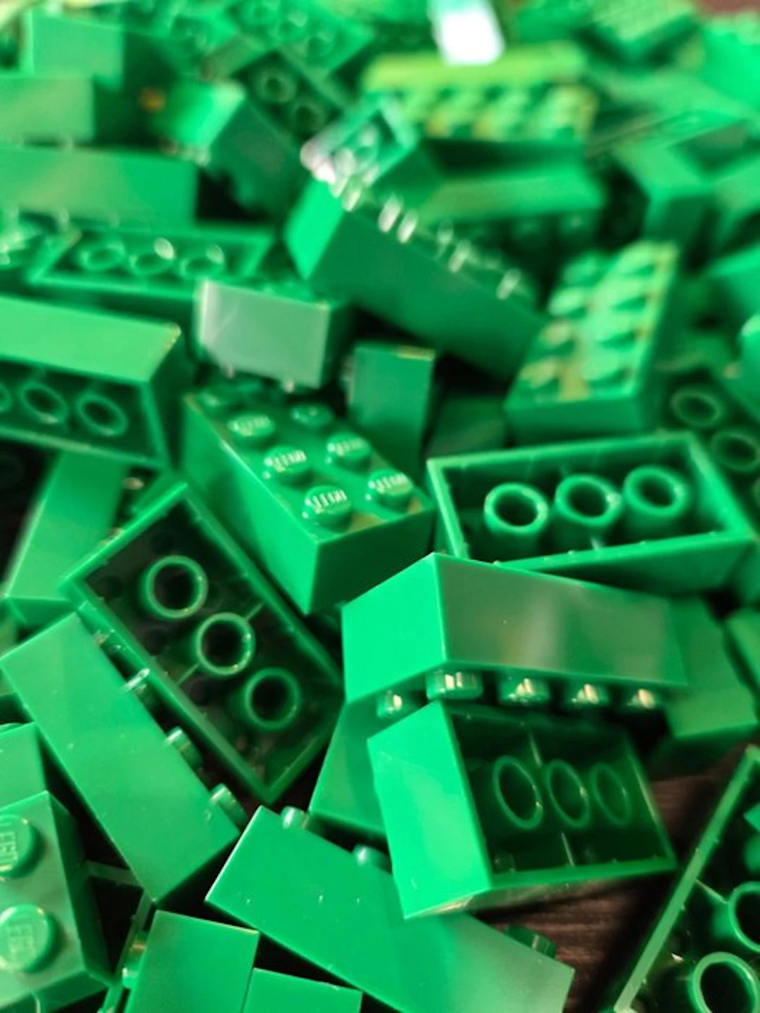 LEGO Pieces - New Brick 2 x 4 Green 200pcs