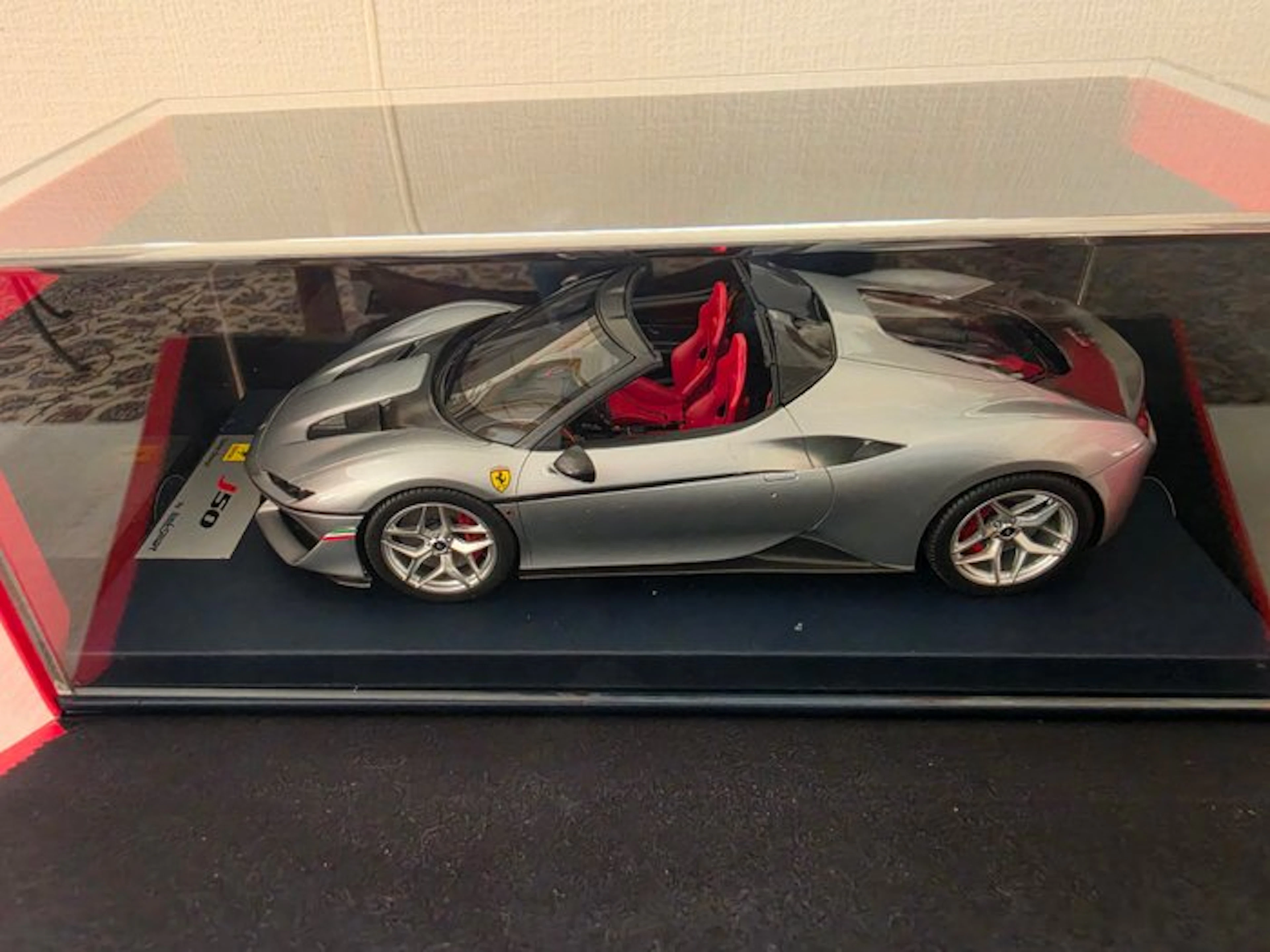Look Smart 1:18 - Model sports car - Ferrari J50 Pure...